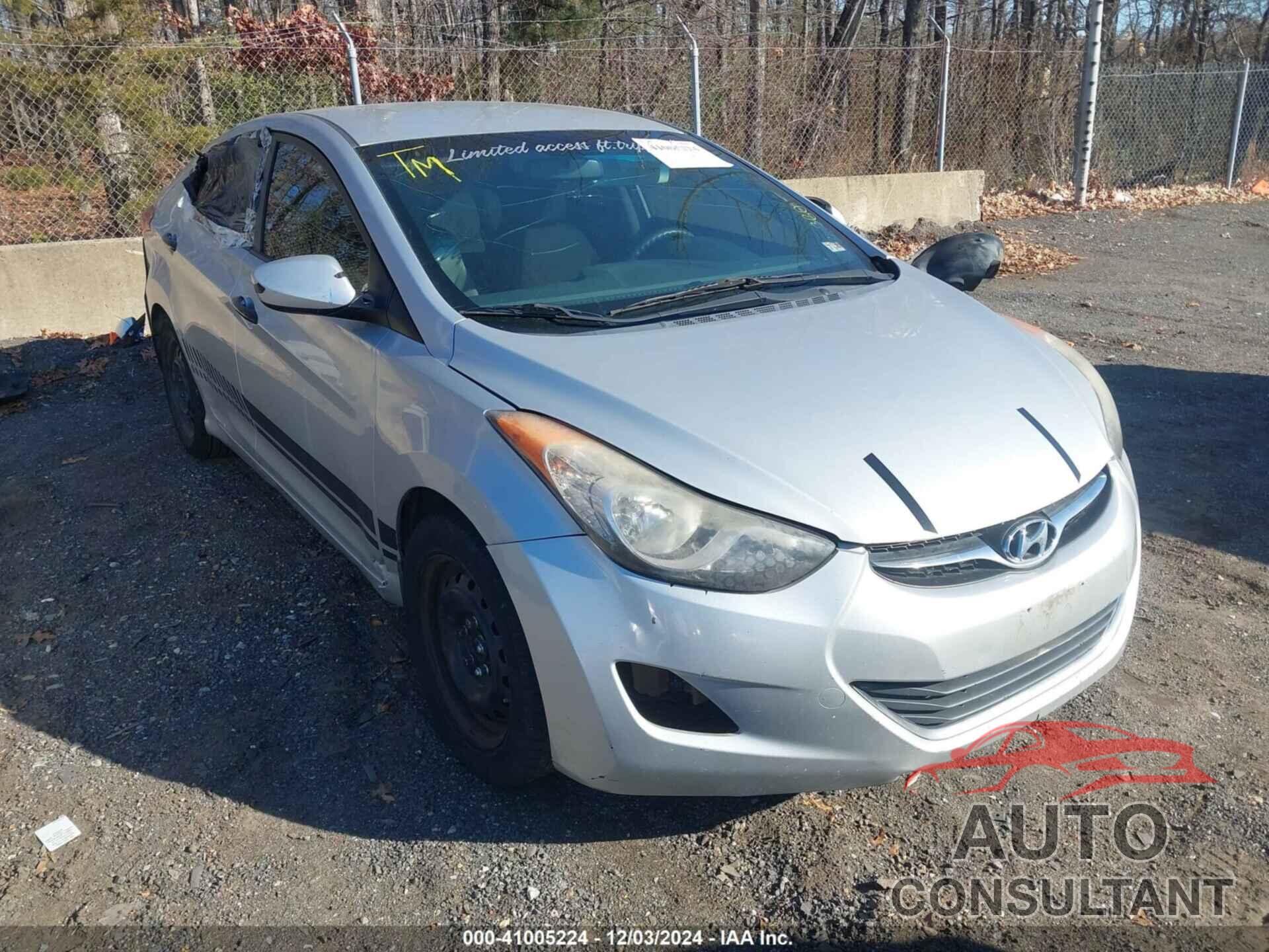 HYUNDAI ELANTRA 2013 - KMHDH4AE6DU494841