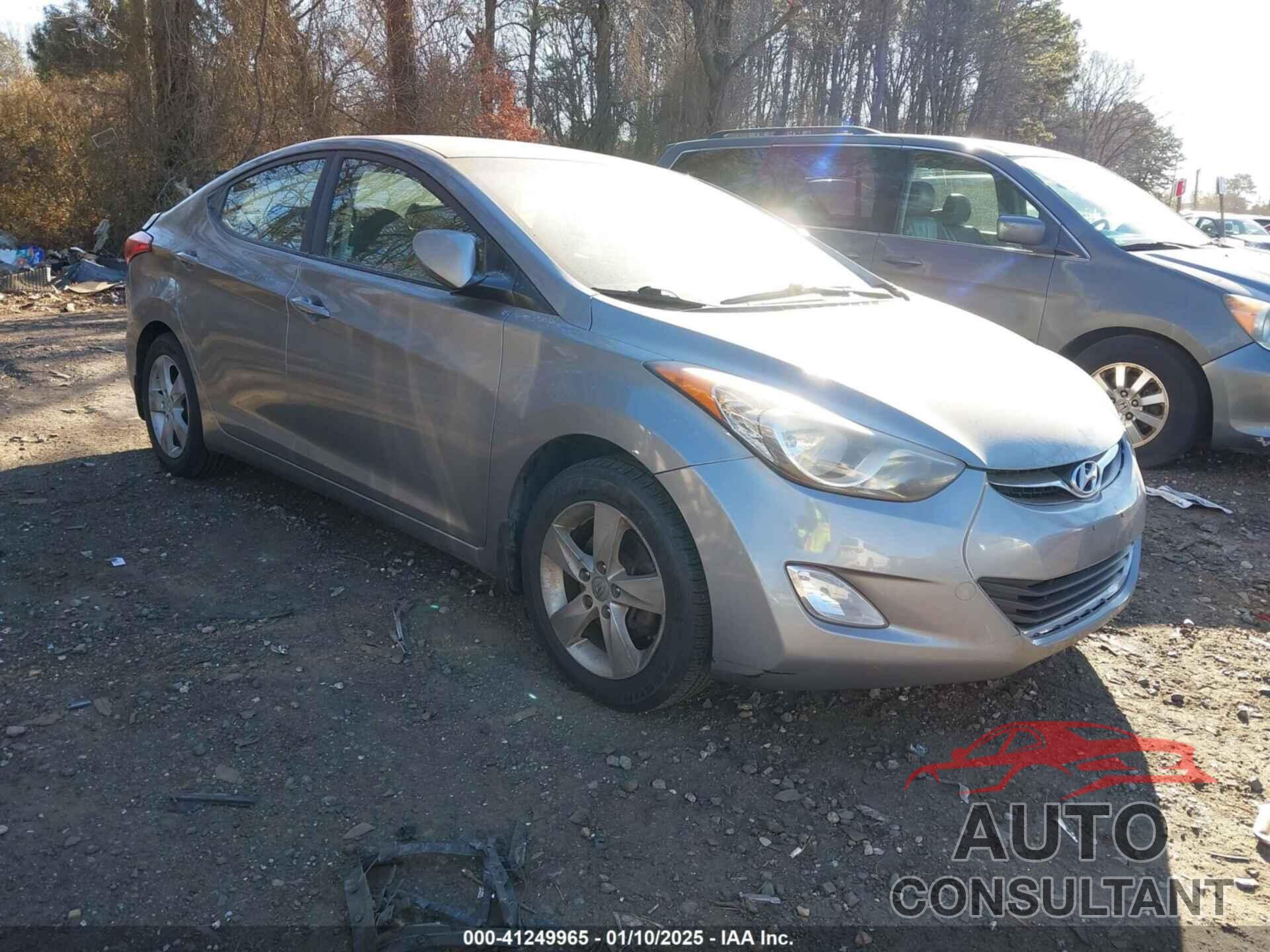 HYUNDAI ELANTRA 2013 - KMHDH4AE5DU977995