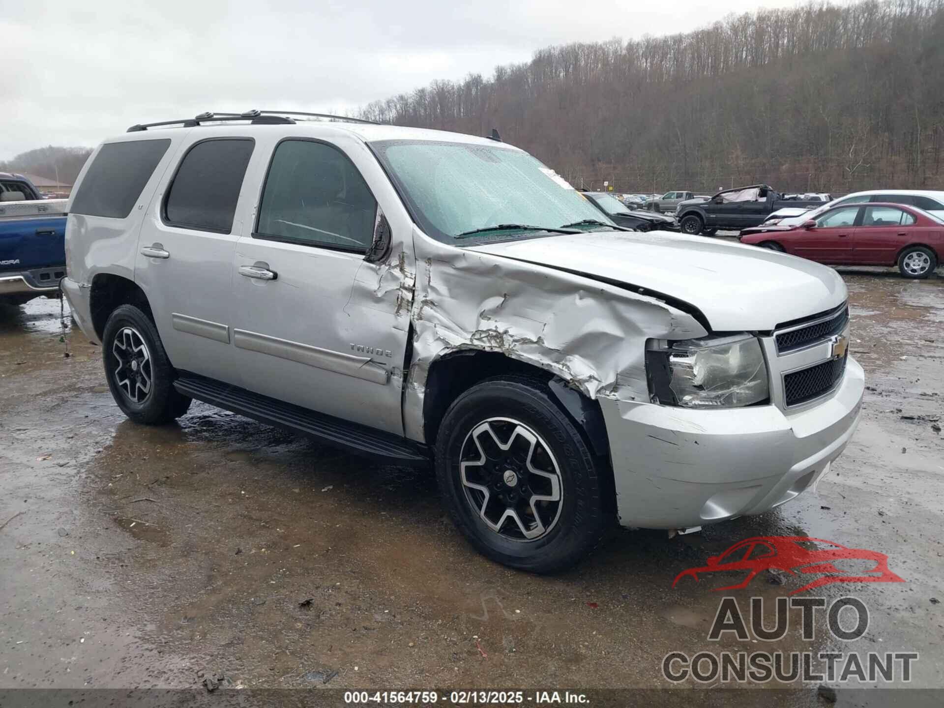 CHEVROLET TAHOE 2010 - 1GNUKBE01AR188001
