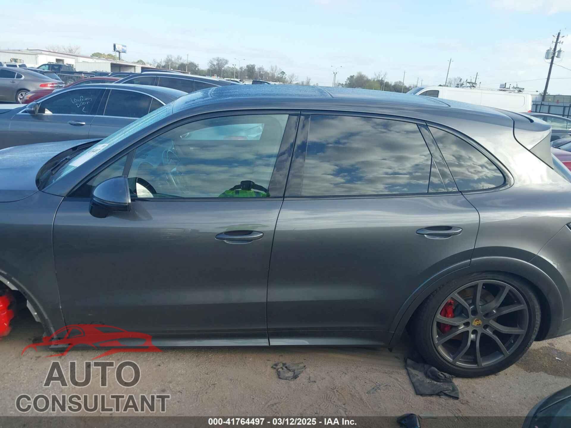 PORSCHE CAYENNE 2021 - WP1AG2AY5MDA33993