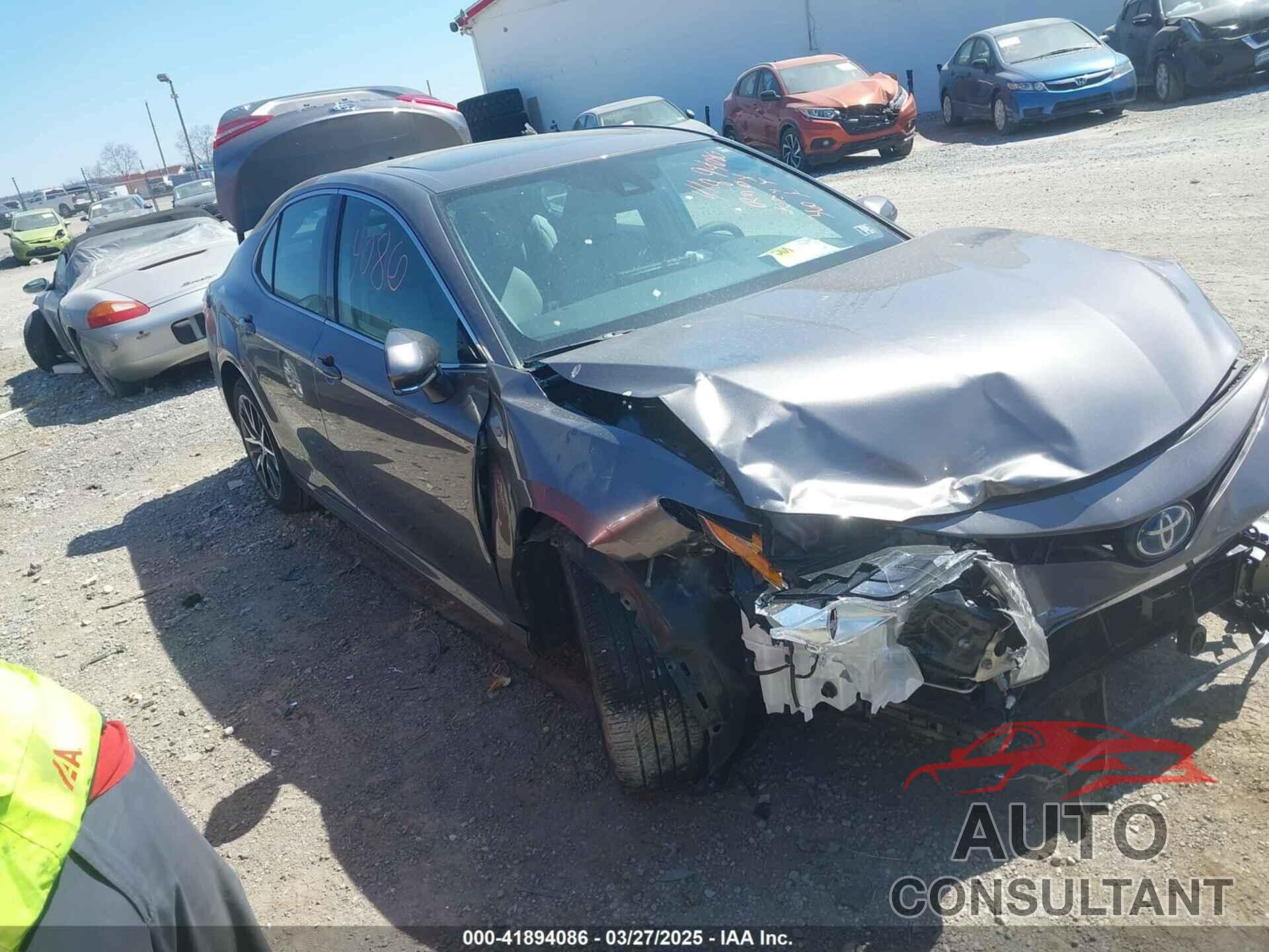 TOYOTA CAMRY HYBRID 2024 - 4T1F31AK3RU078104