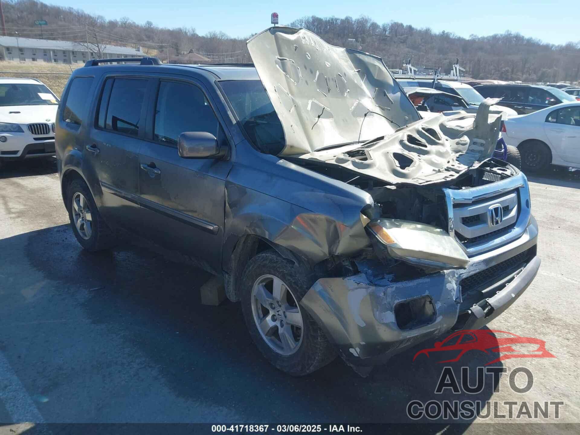 HONDA PILOT 2011 - 5FNYF4H51BB014261