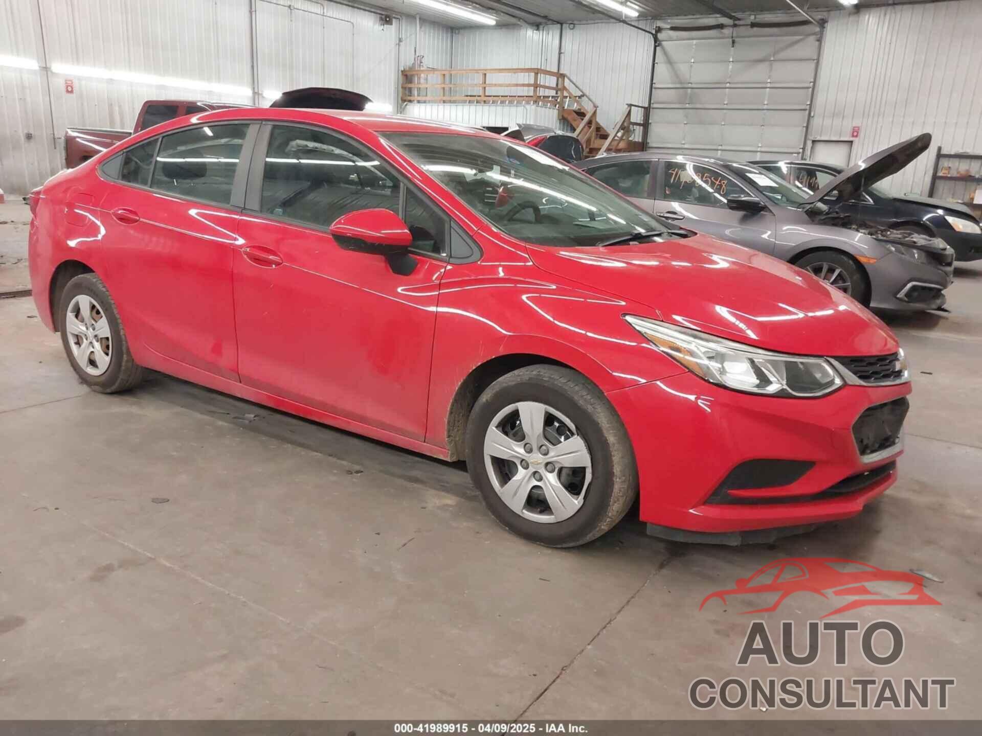 CHEVROLET CRUZE 2018 - 1G1BC5SM9J7216511
