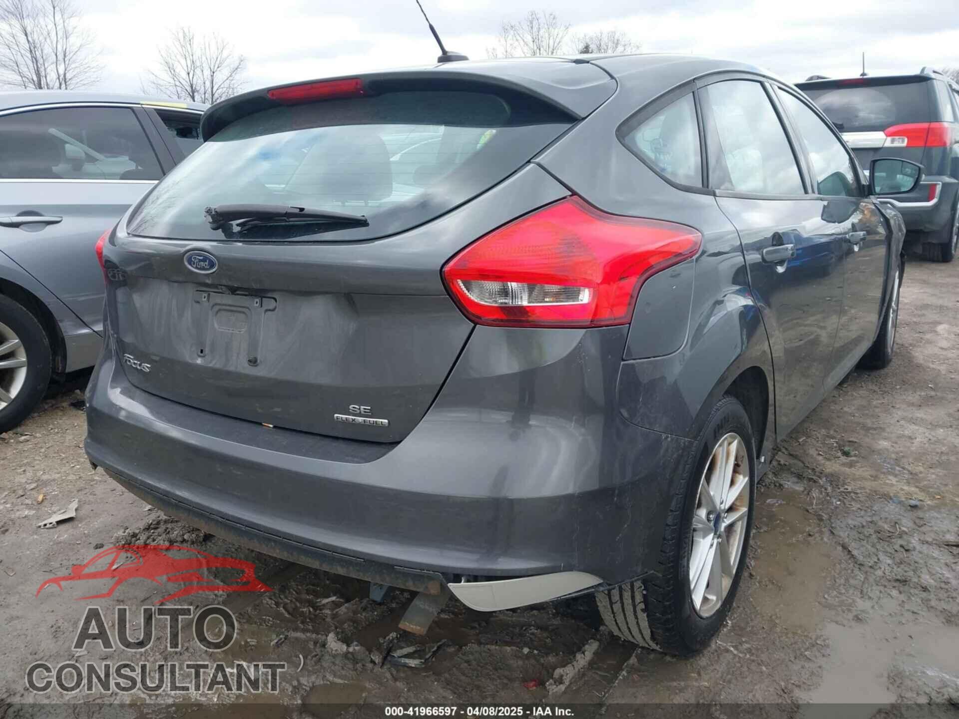 FORD FOCUS 2016 - 1FADP3K22GL255339