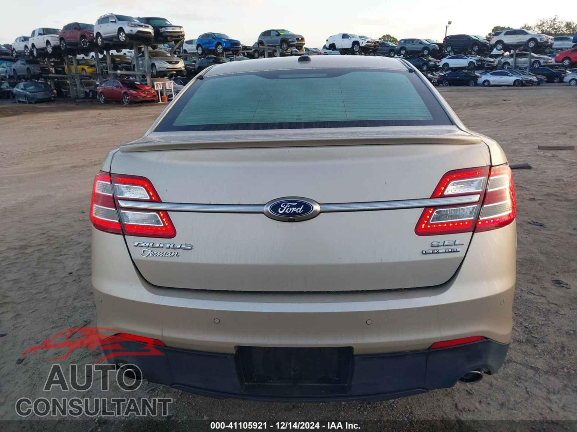 FORD TAURUS 2017 - 1FAHP2E81HG114509
