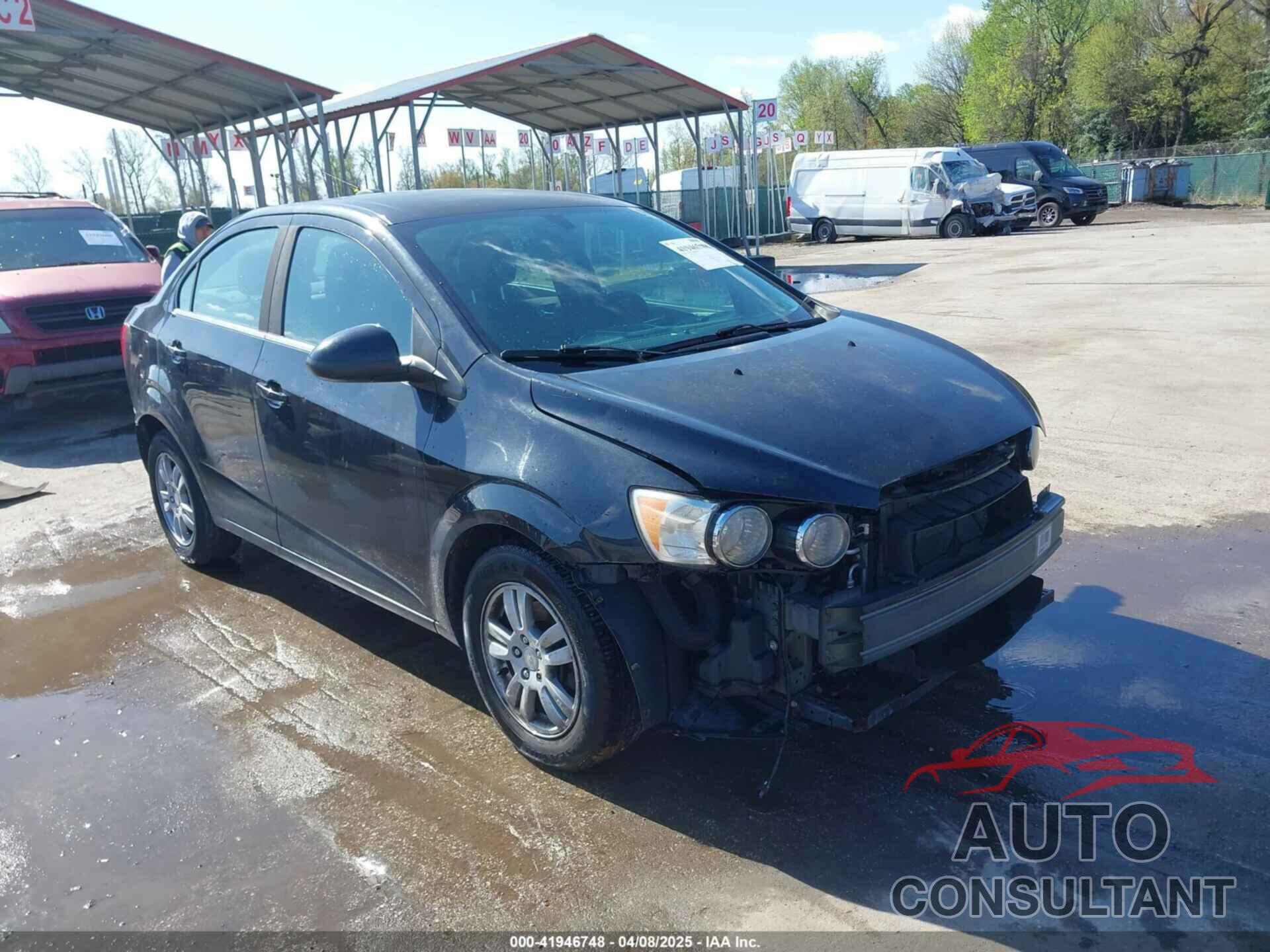 CHEVROLET SONIC 2015 - 1G1JC5SH3F4121711