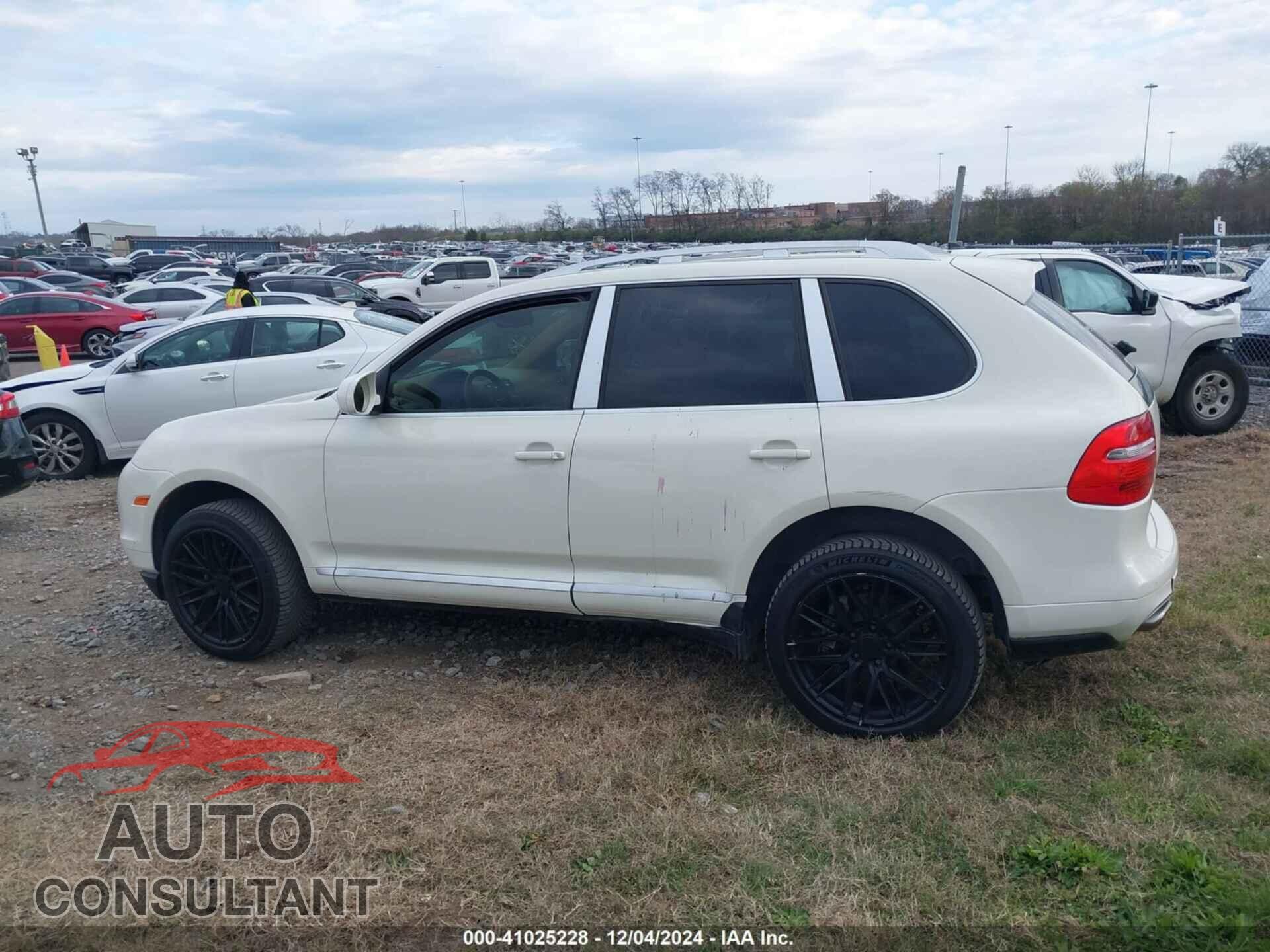 PORSCHE CAYENNE 2010 - WP1AA2AP6ALA07767