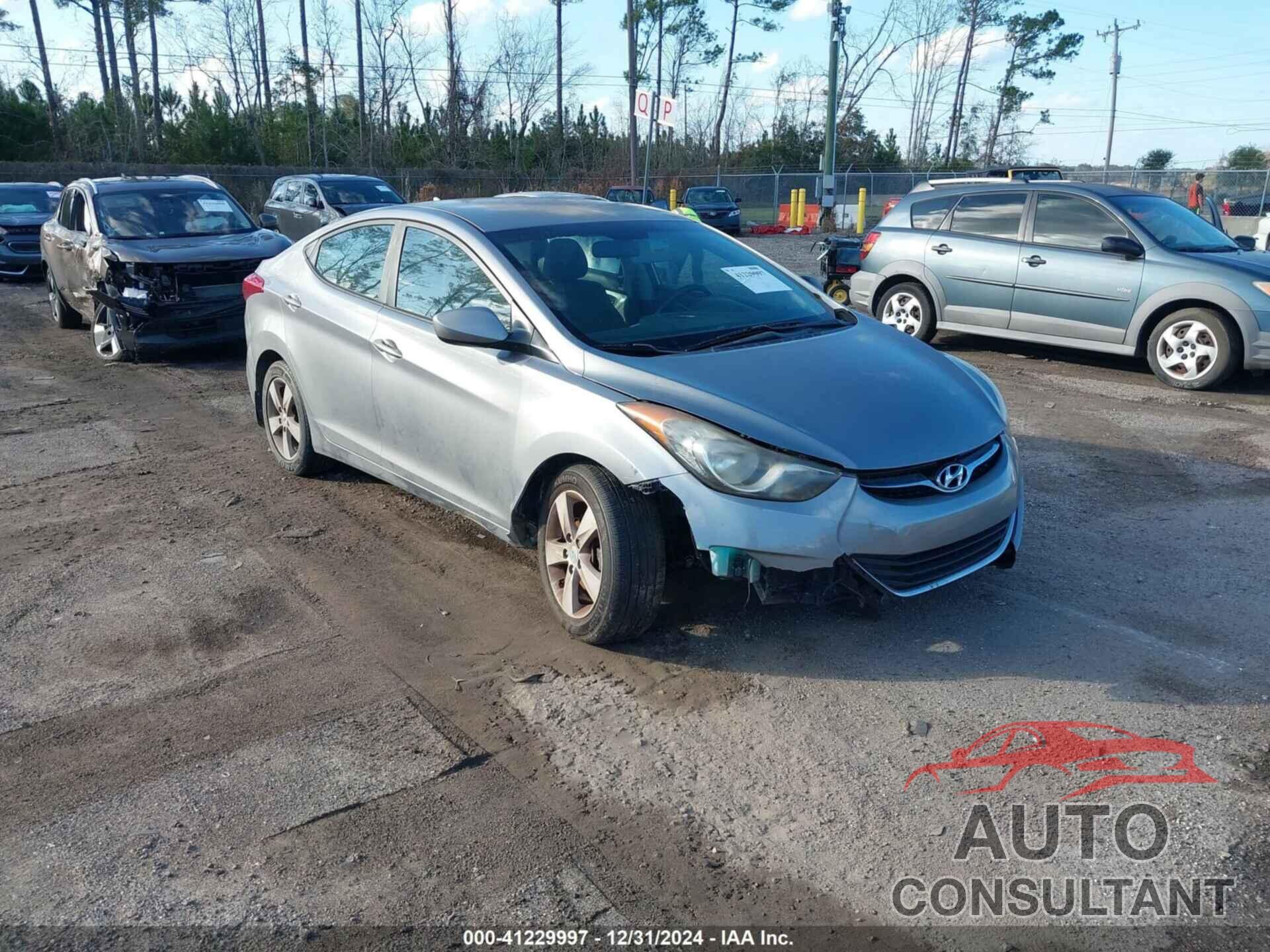 HYUNDAI ELANTRA 2013 - KMHDH4AE0DU561420