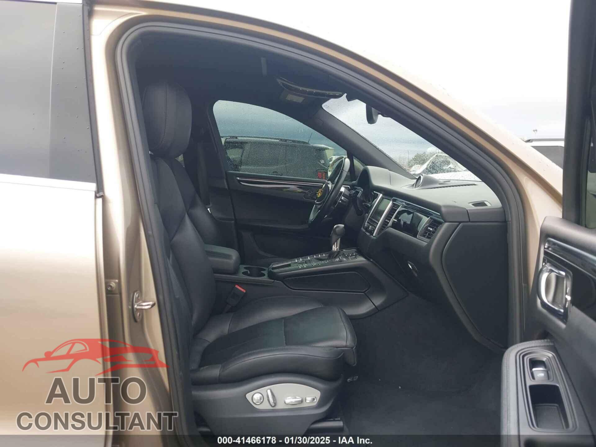 PORSCHE MACAN 2016 - WP1AB2A59GLB57375