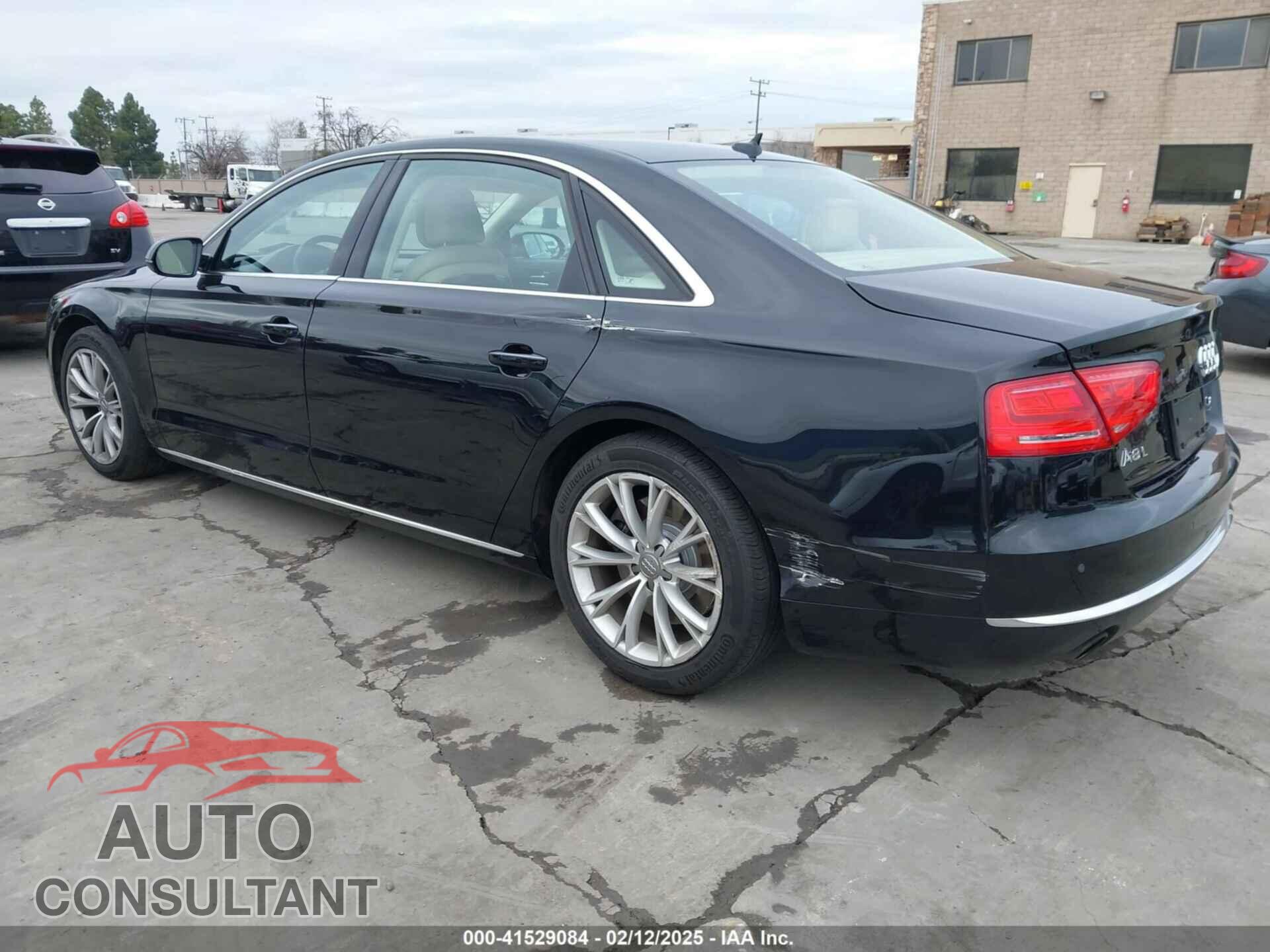 AUDI A8 L 2012 - WAURVAFD7CN005452