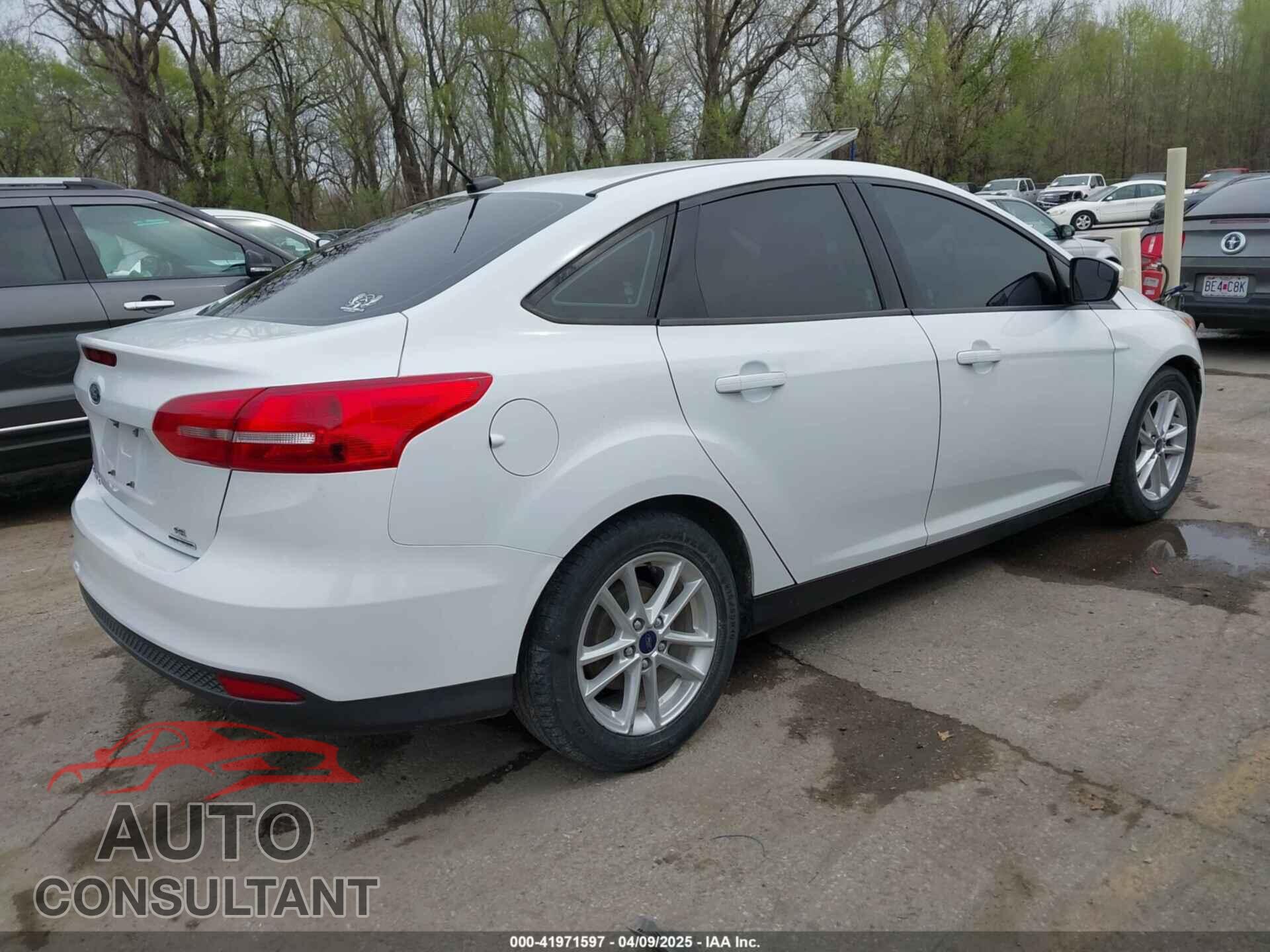 FORD FOCUS 2016 - 1FADP3F2XGL324613