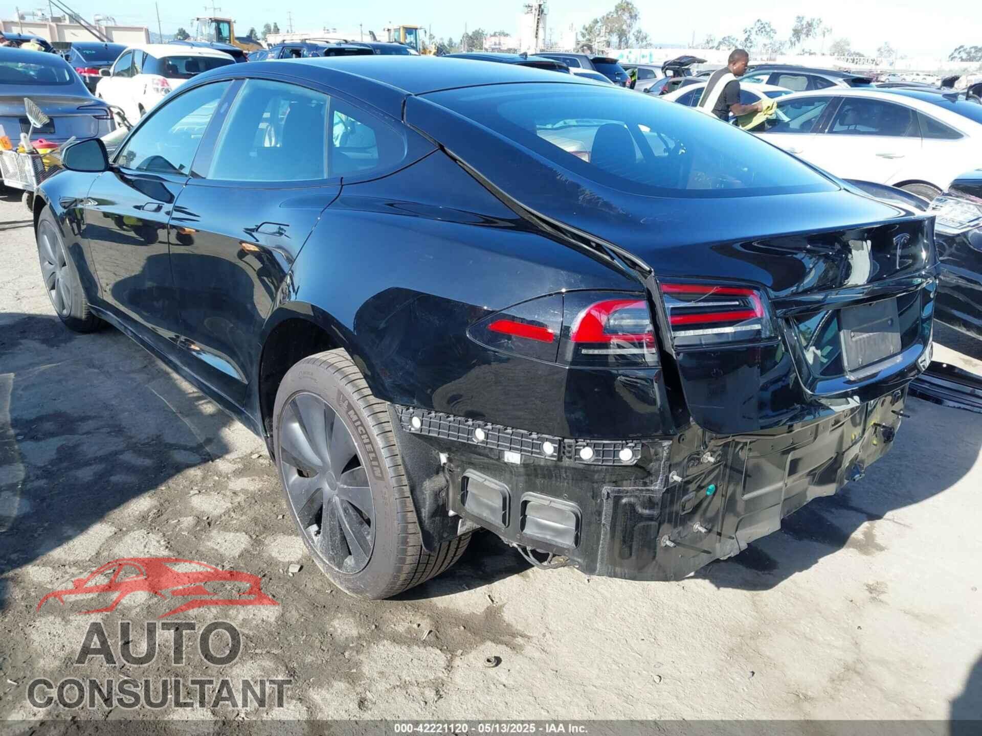 TESLA MODEL S 2022 - 5YJSA1E56NF492915