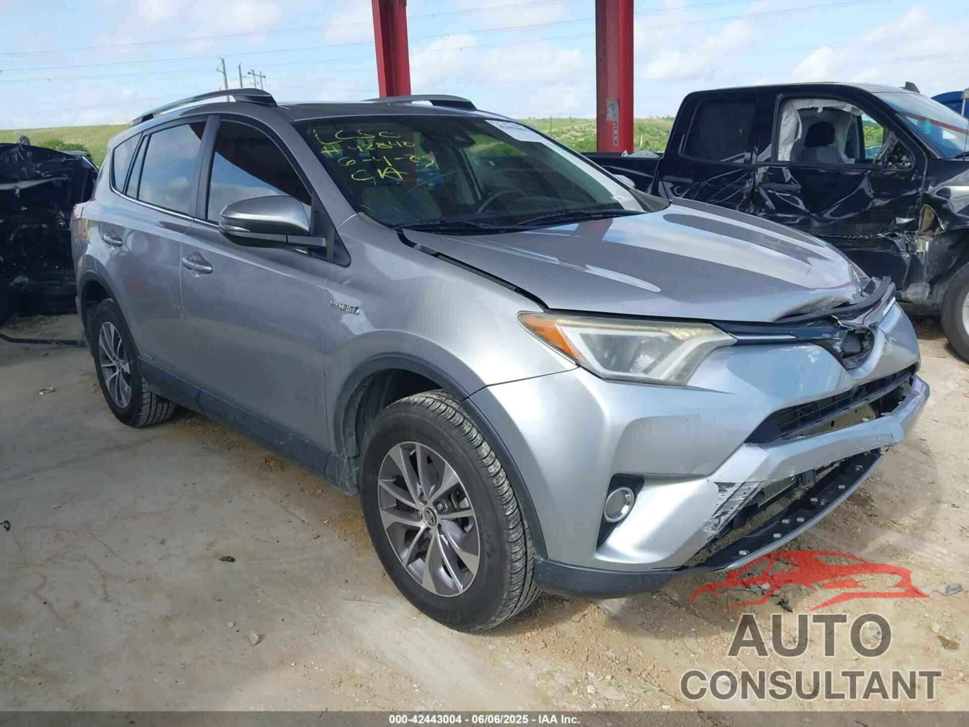 TOYOTA RAV4 HYBRID 2017 - JTMRJREV9HD117030