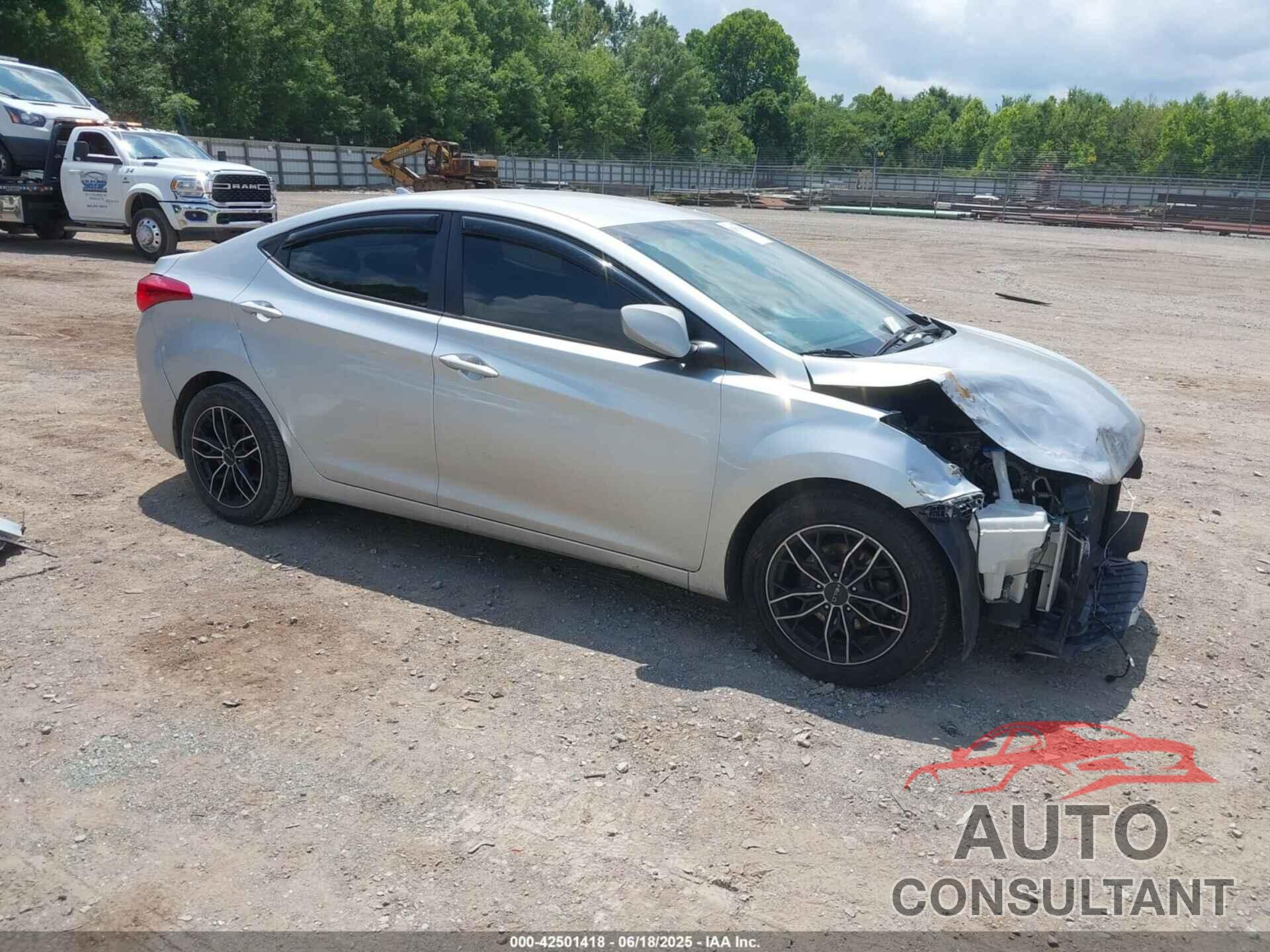 HYUNDAI ELANTRA 2013 - 5NPDH4AE9DH442943