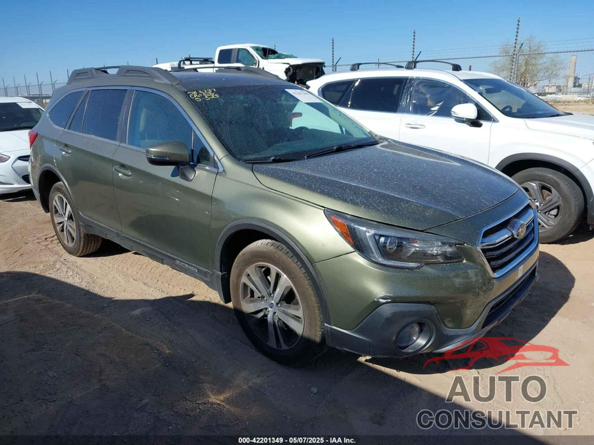 SUBARU OUTBACK 2018 - 4S4BSANC4J3300292