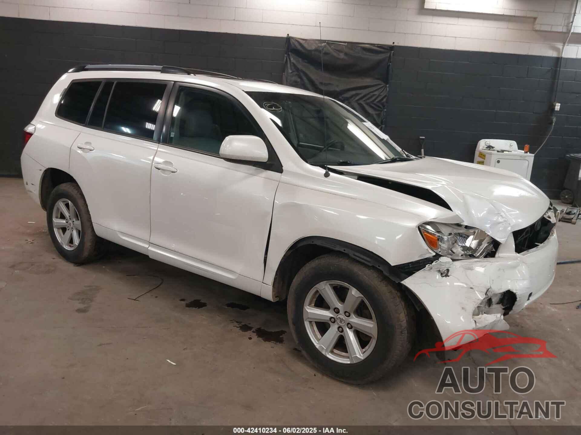 TOYOTA HIGHLANDER 2010 - 5TDBK3EH6AS007911