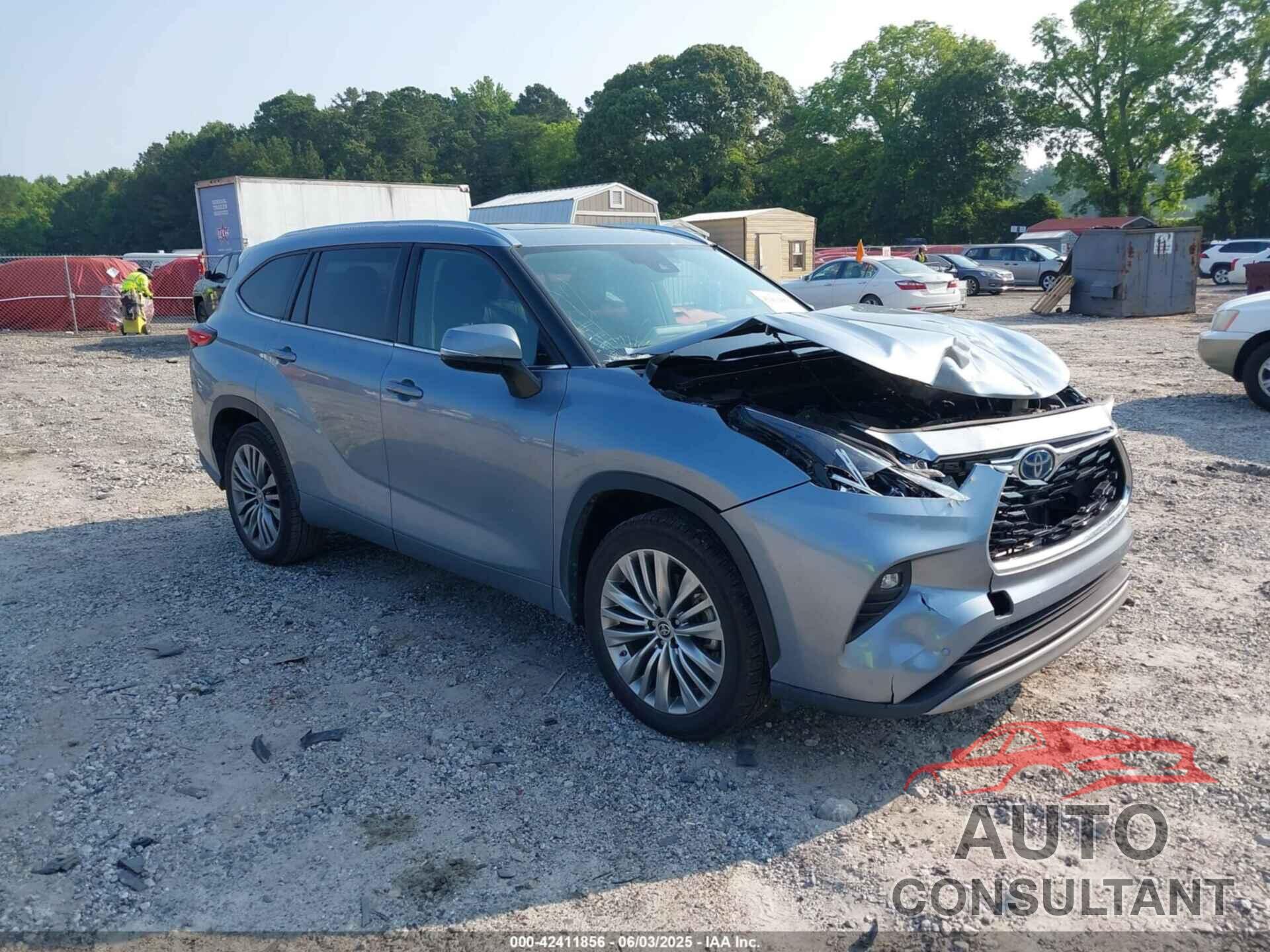 TOYOTA HIGHLANDER 2021 - 5TDFARAHXMS011591
