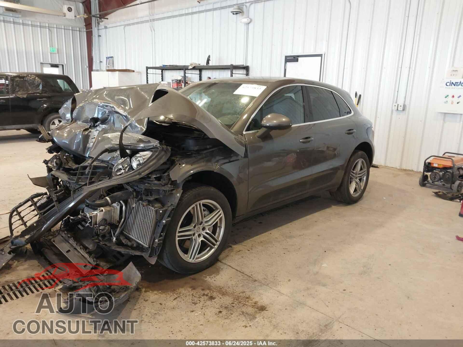 PORSCHE MACAN 2015 - WP1AB2A53FLB66295