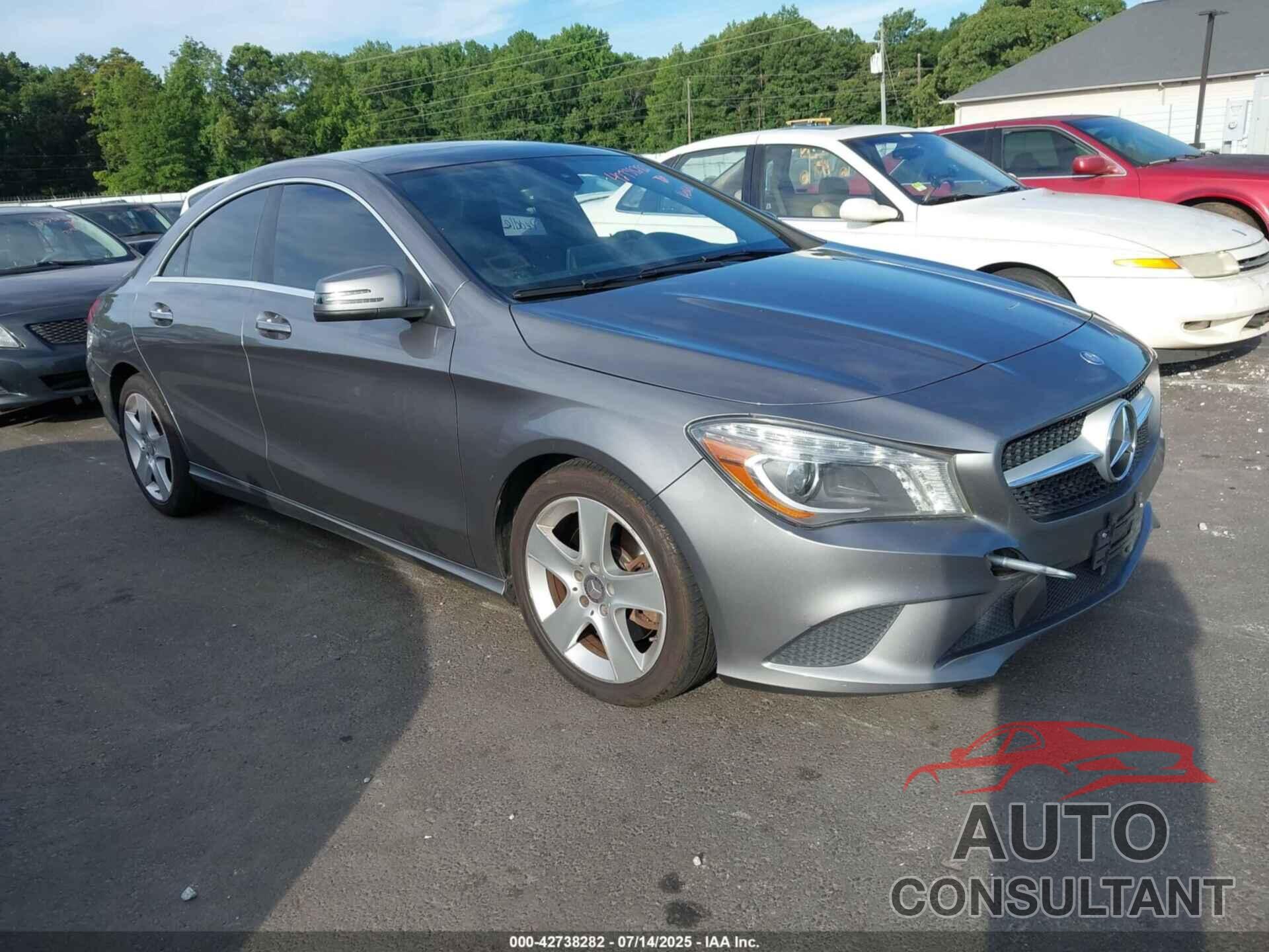 MERCEDES-BENZ CLA 250 2015 - WDDSJ4GB6FN177075