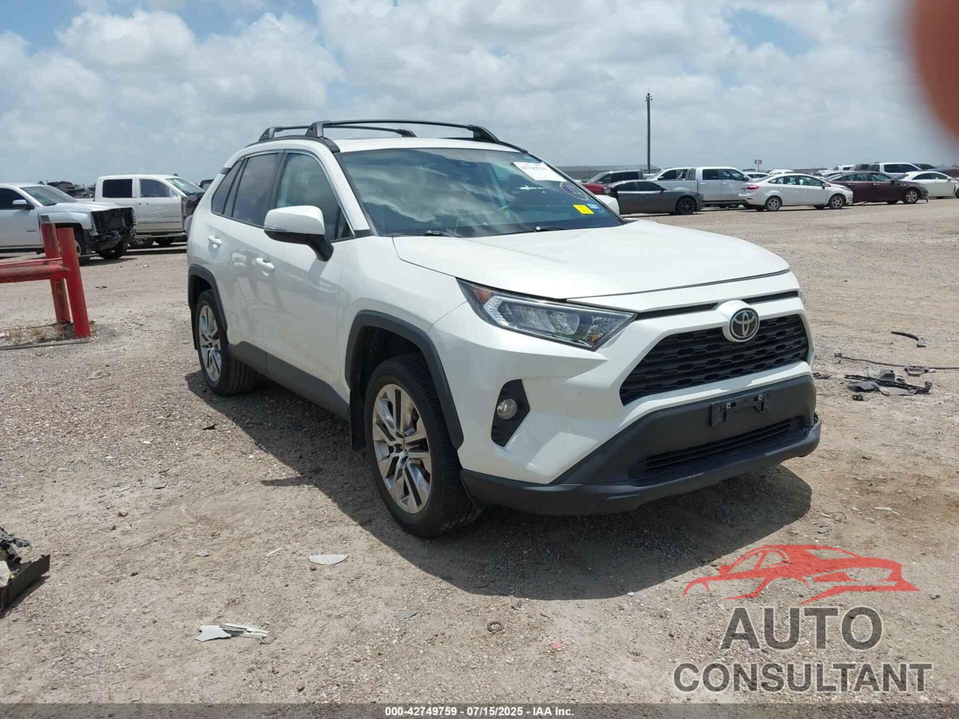 TOYOTA RAV4 2021 - 2T3C1RFV6MW158345
