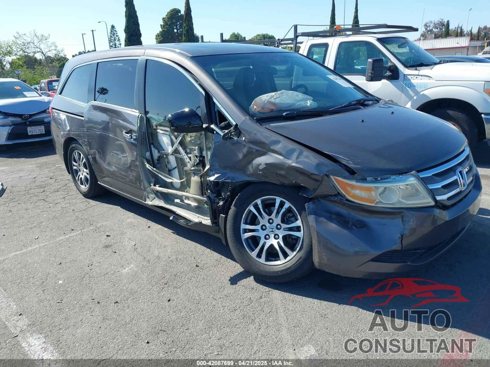 HONDA ODYSSEY 2011 - 5FNRL5H68BB083492
