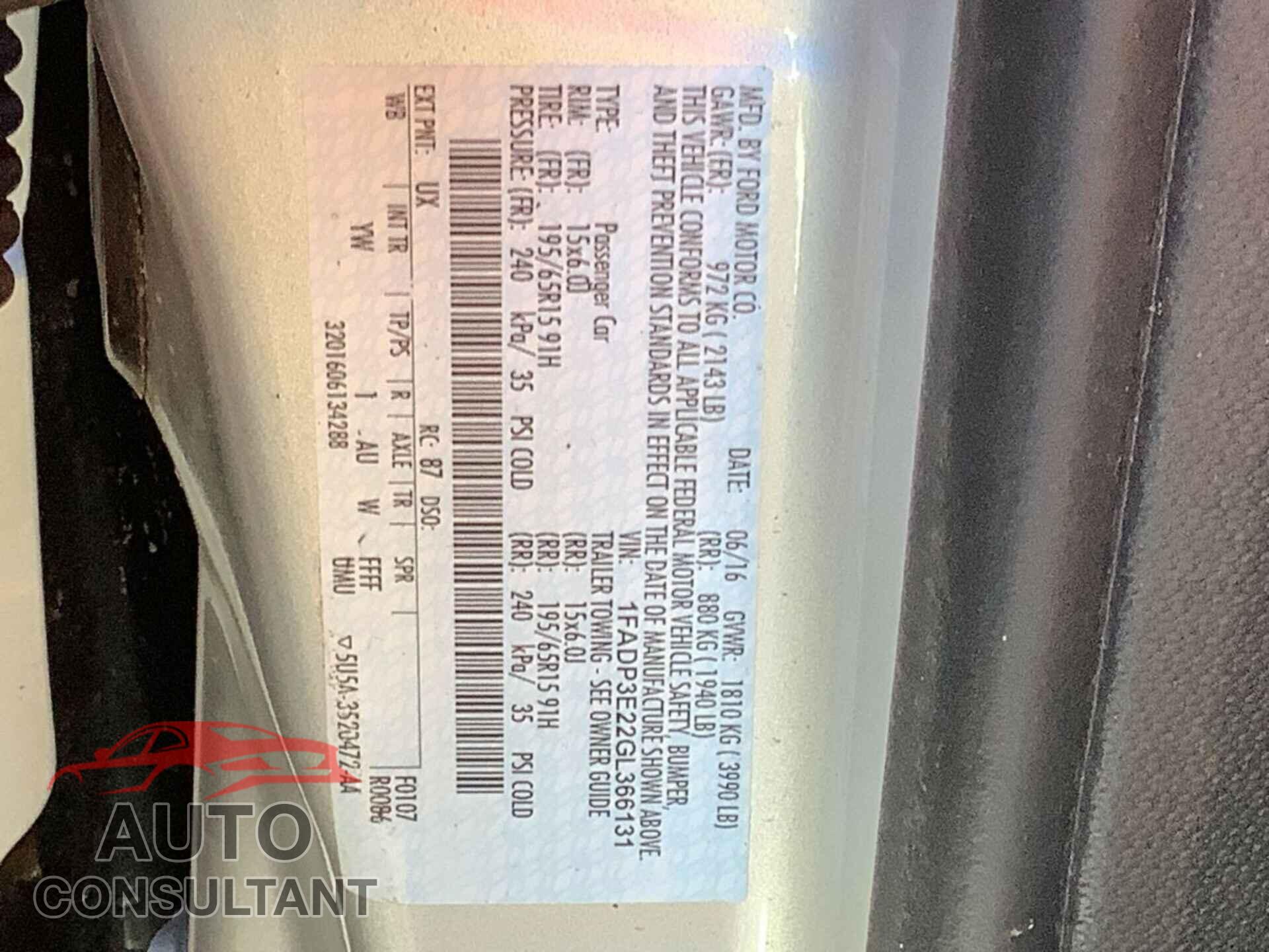 FORD FOCUS 2016 - 1FADP3E22GL366131