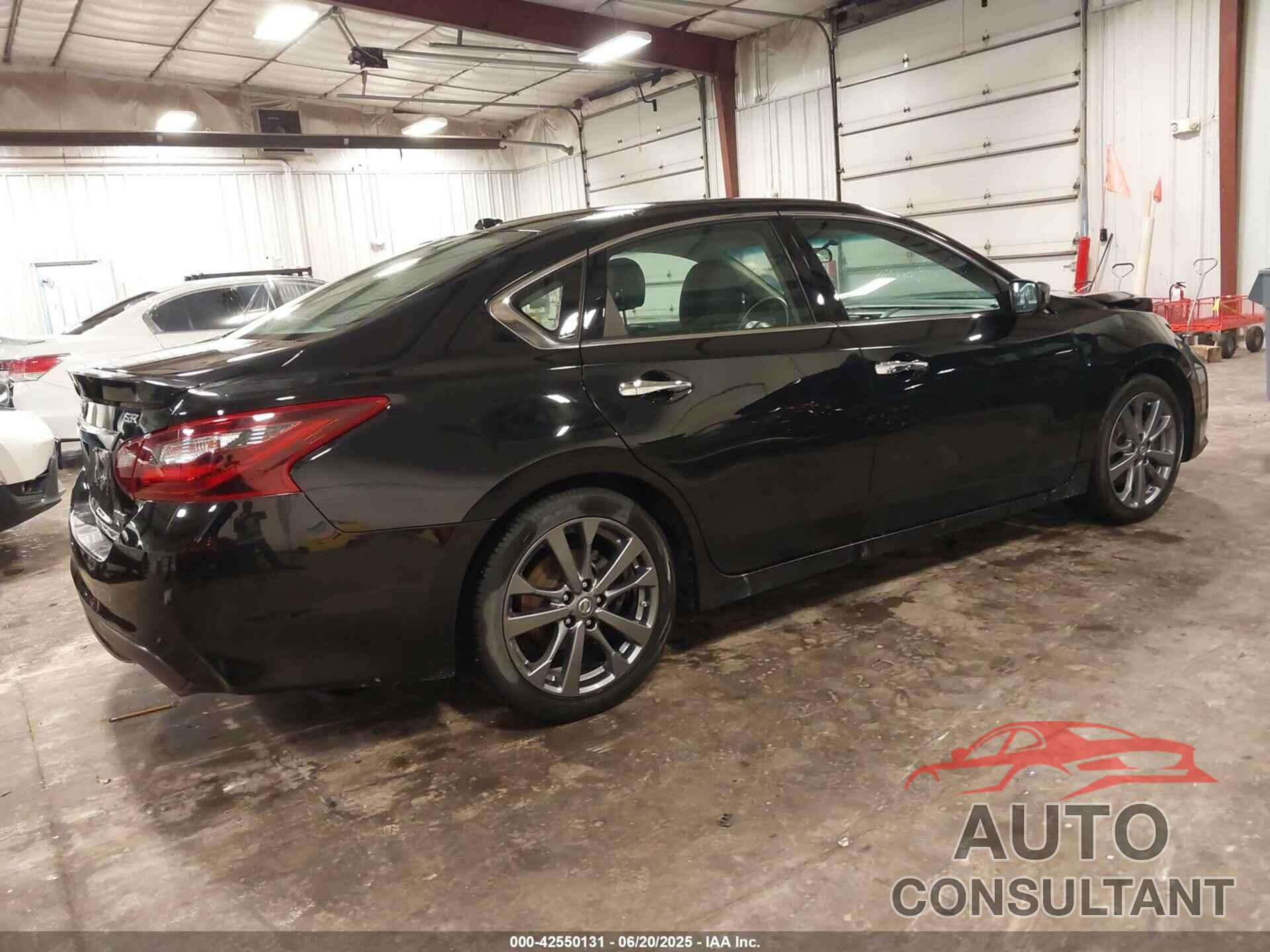 NISSAN ALTIMA 2018 - 1N4AL3AP7JC170354