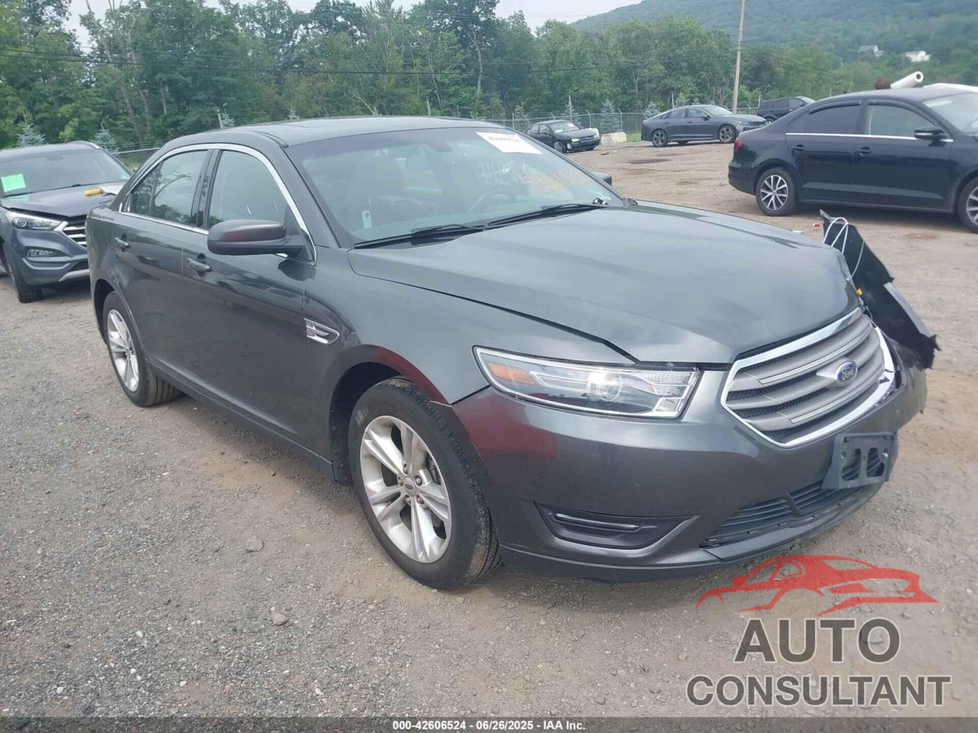 FORD TAURUS 2018 - 1FAHP2H8XJG135277