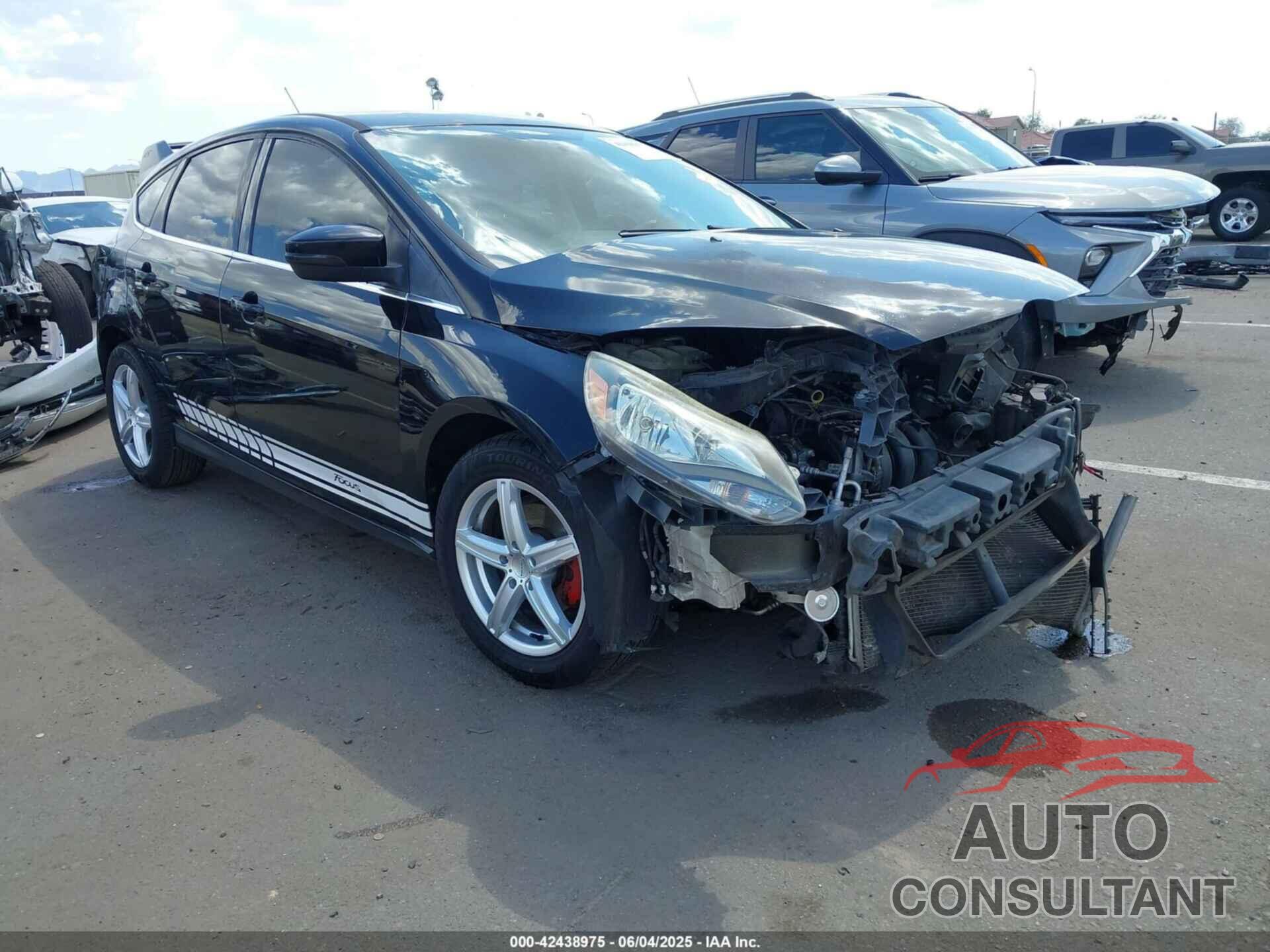 FORD FOCUS 2012 - 1FAHP3M26CL252159