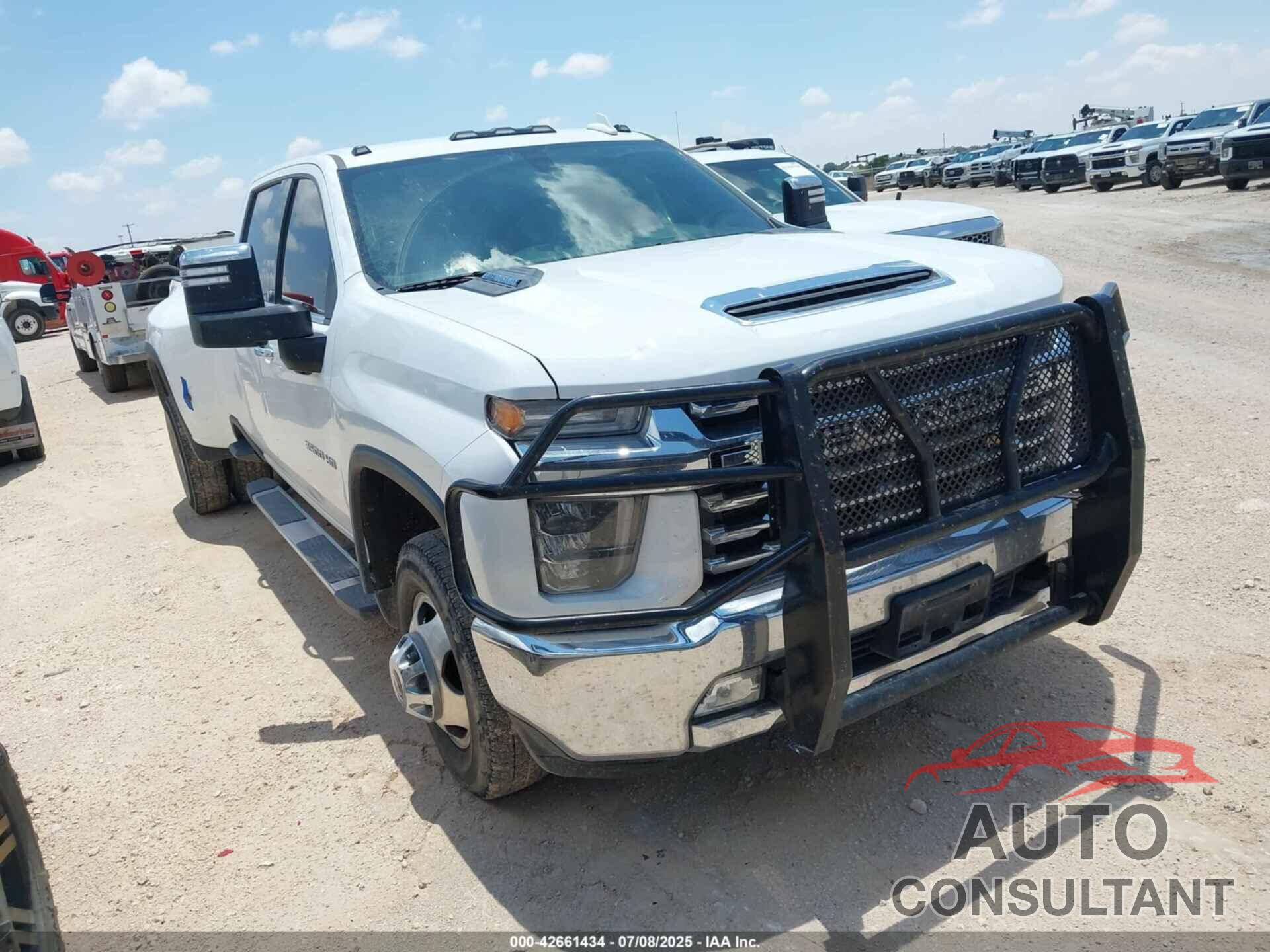 CHEVROLET SILVERADO 3500HD 2020 - 1GC4YUEY8LF298735