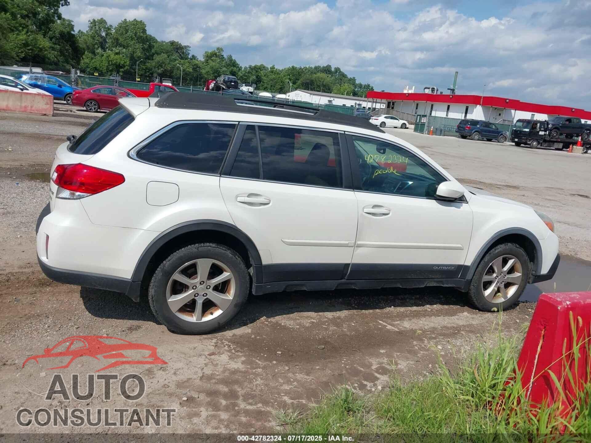 SUBARU OUTBACK 2014 - 4S4BRBLC2E3309969