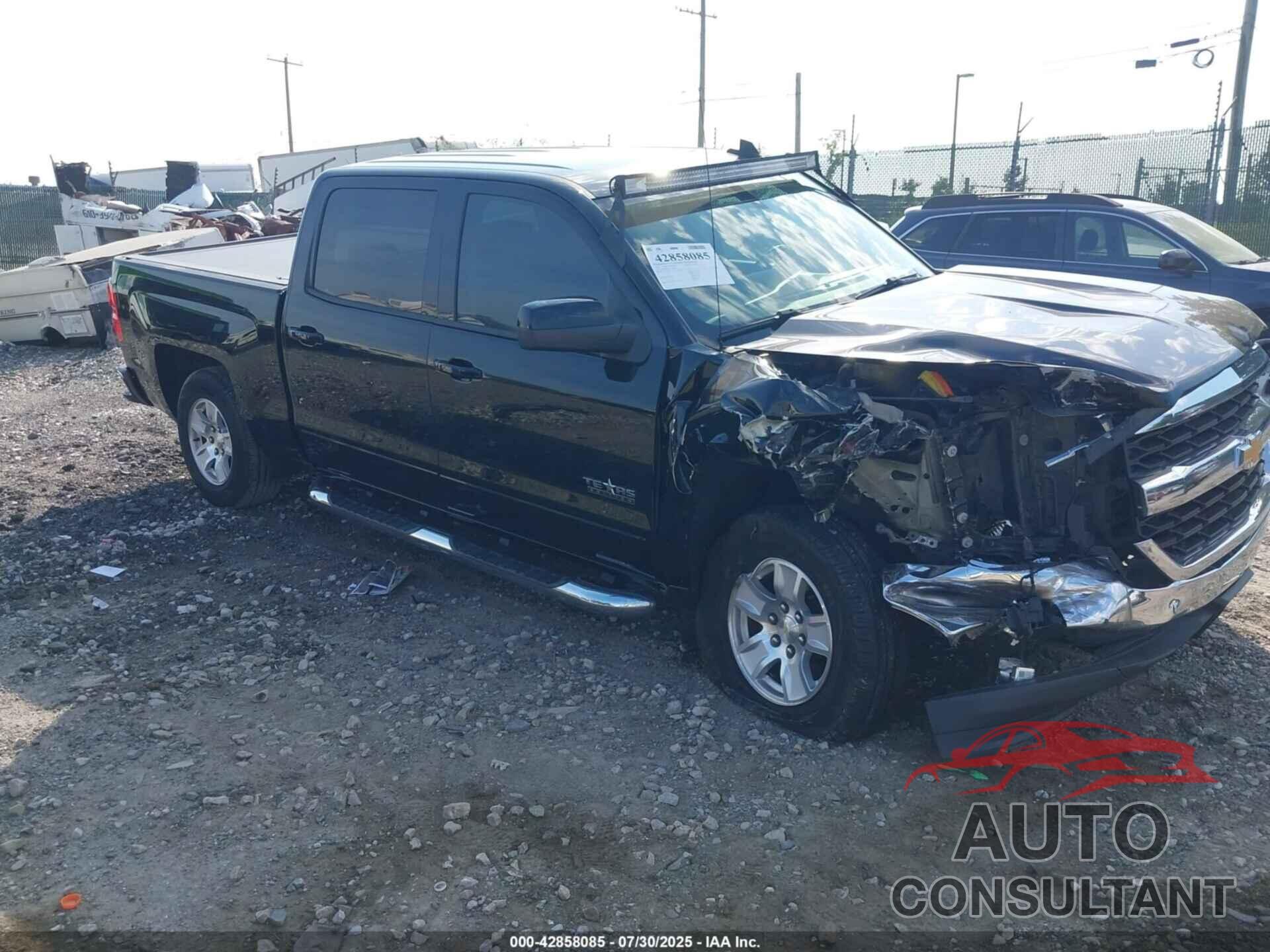 CHEVROLET SILVERADO 1500 2018 - 3GCPCREC4JG116392