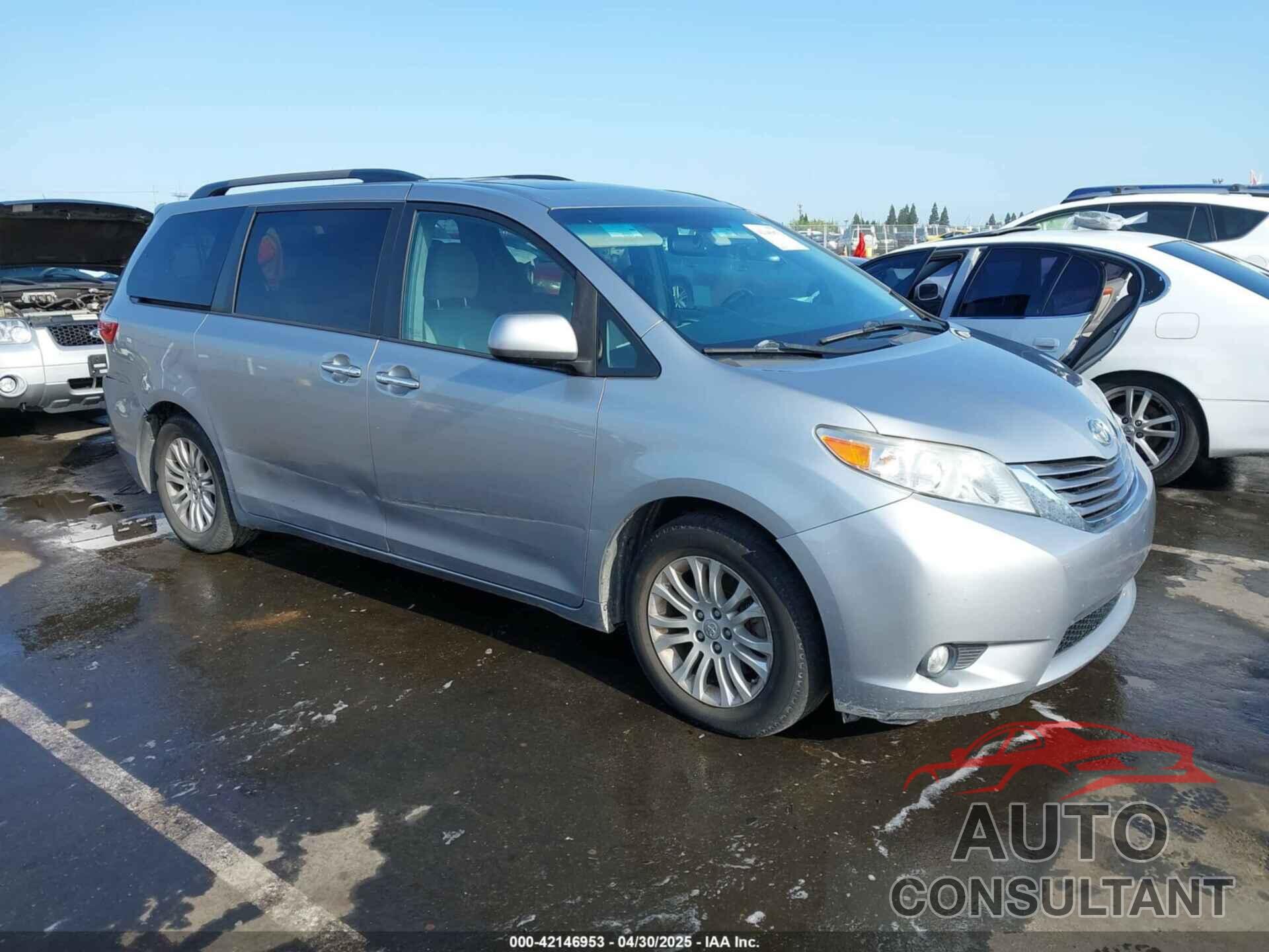 TOYOTA SIENNA 2017 - 5TDYZ3DC5HS831596