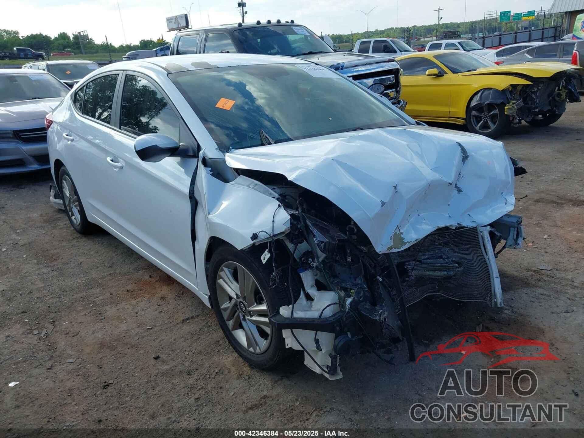 HYUNDAI ELANTRA 2020 - 5NPD84LF0LH515492