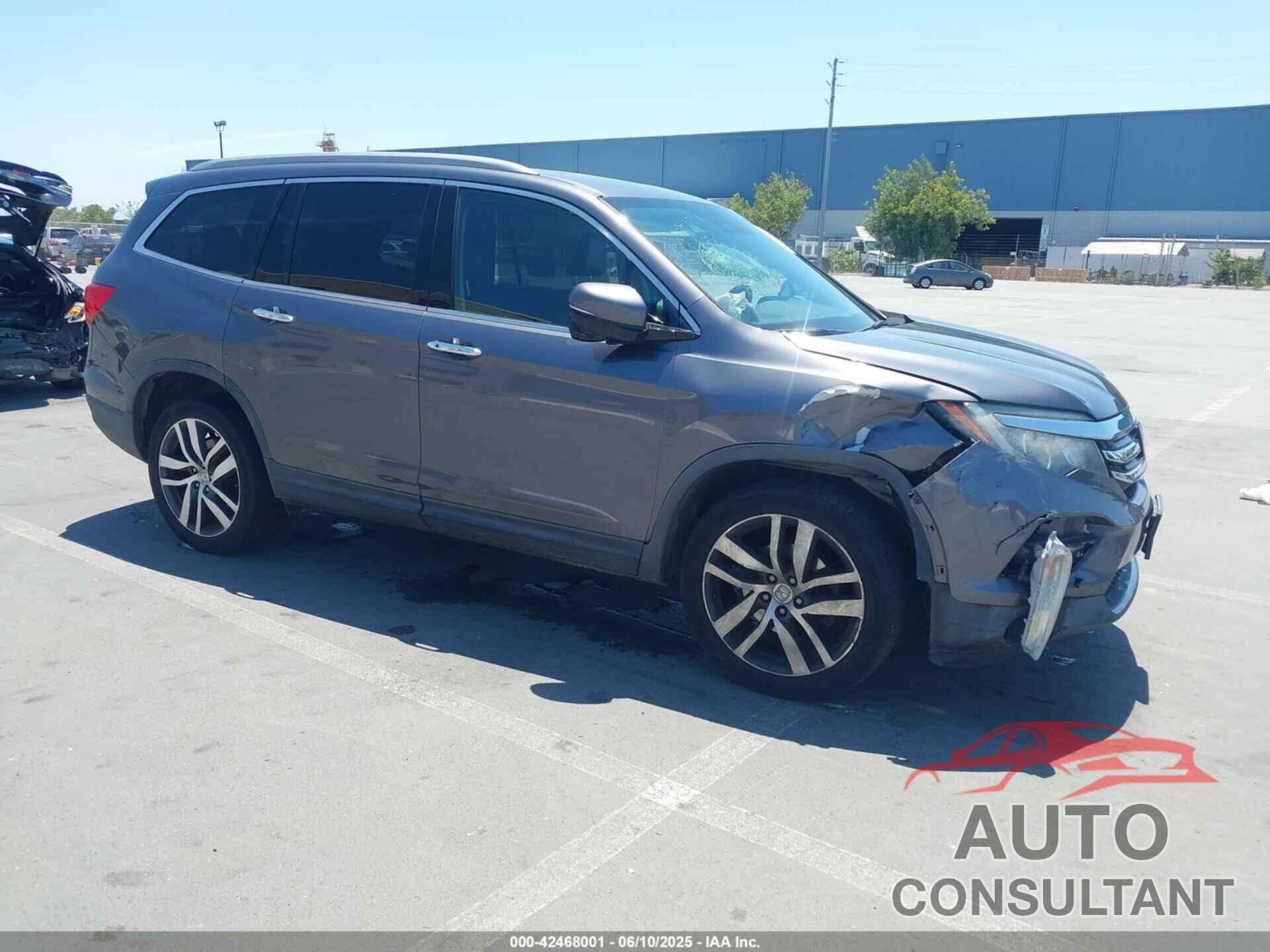 HONDA PILOT 2017 - 5FNYF6H98HB012885