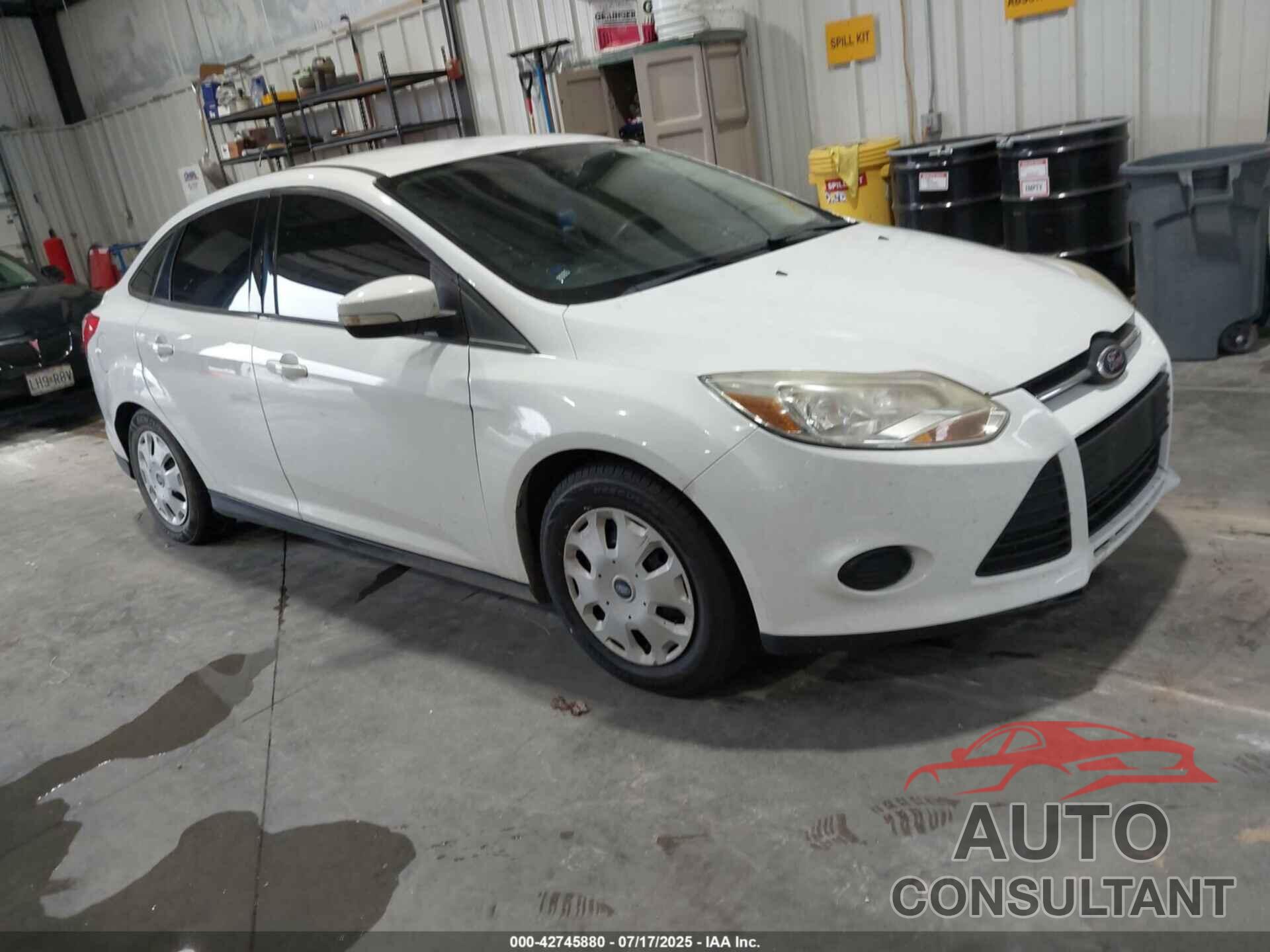 FORD FOCUS 2014 - 1FADP3F22EL155975