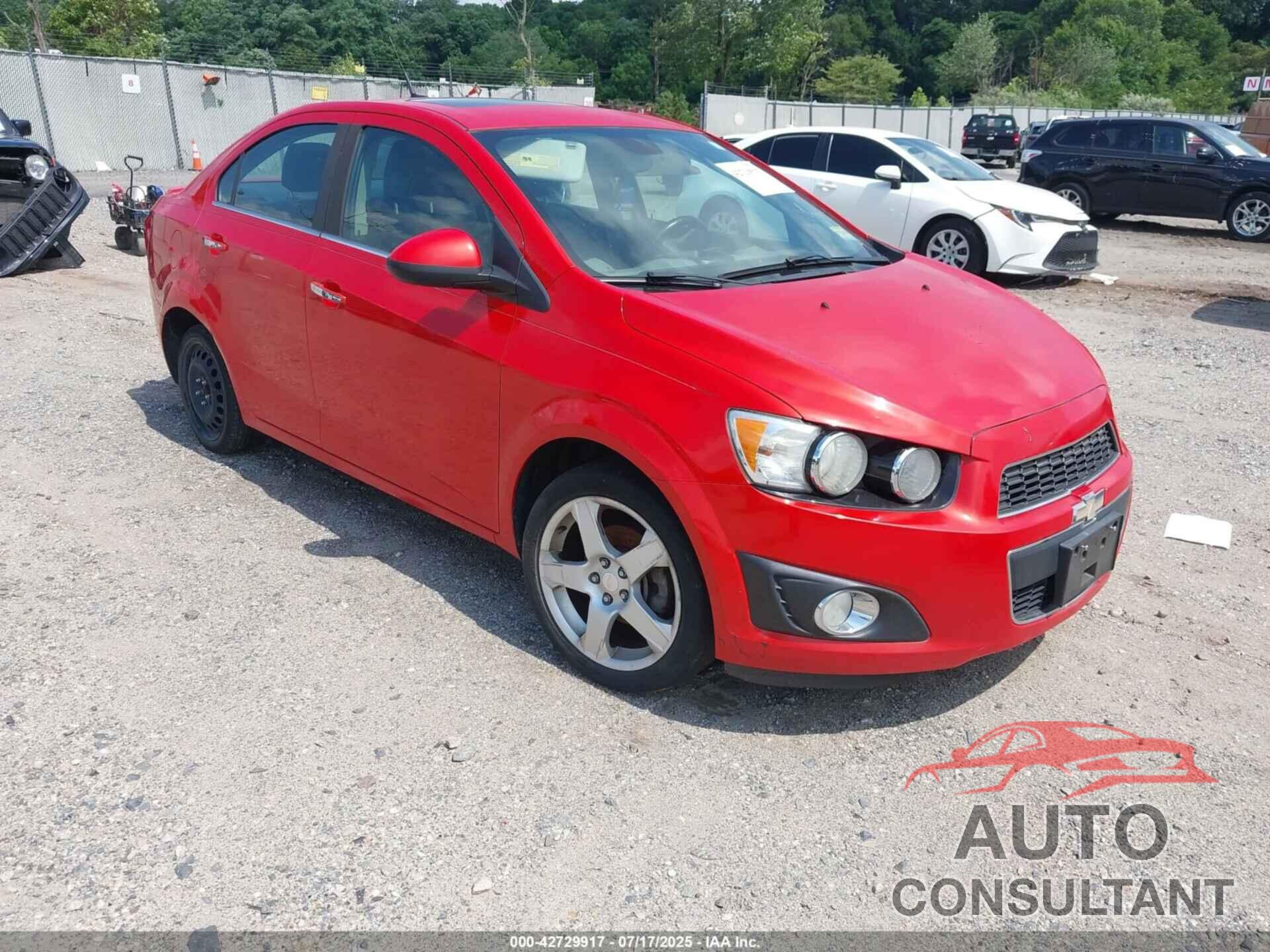 CHEVROLET SONIC 2013 - 1G1JE5SH1D4213973