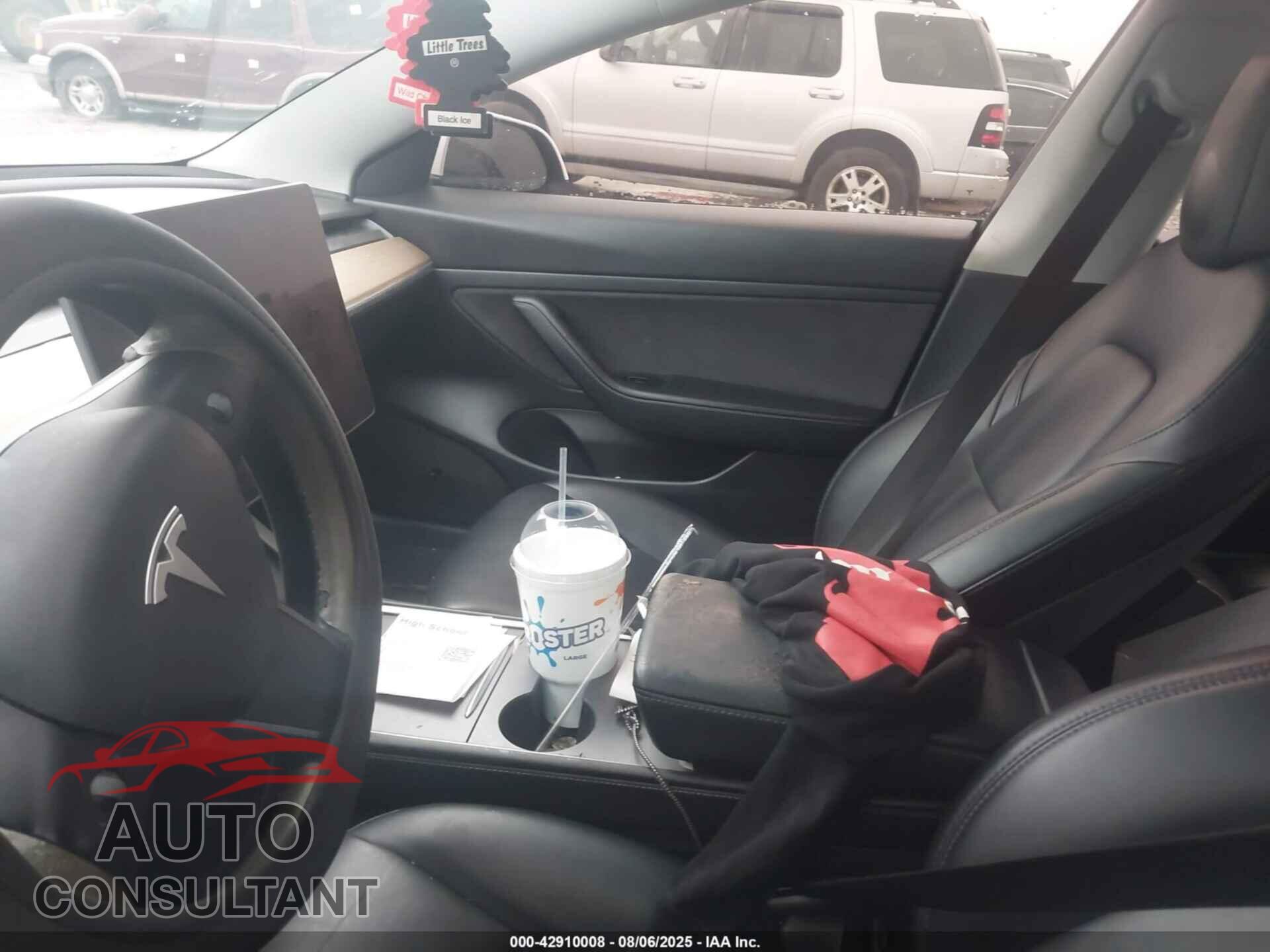 TESLA MODEL 3 2021 - 5YJ3E1EA0MF919316