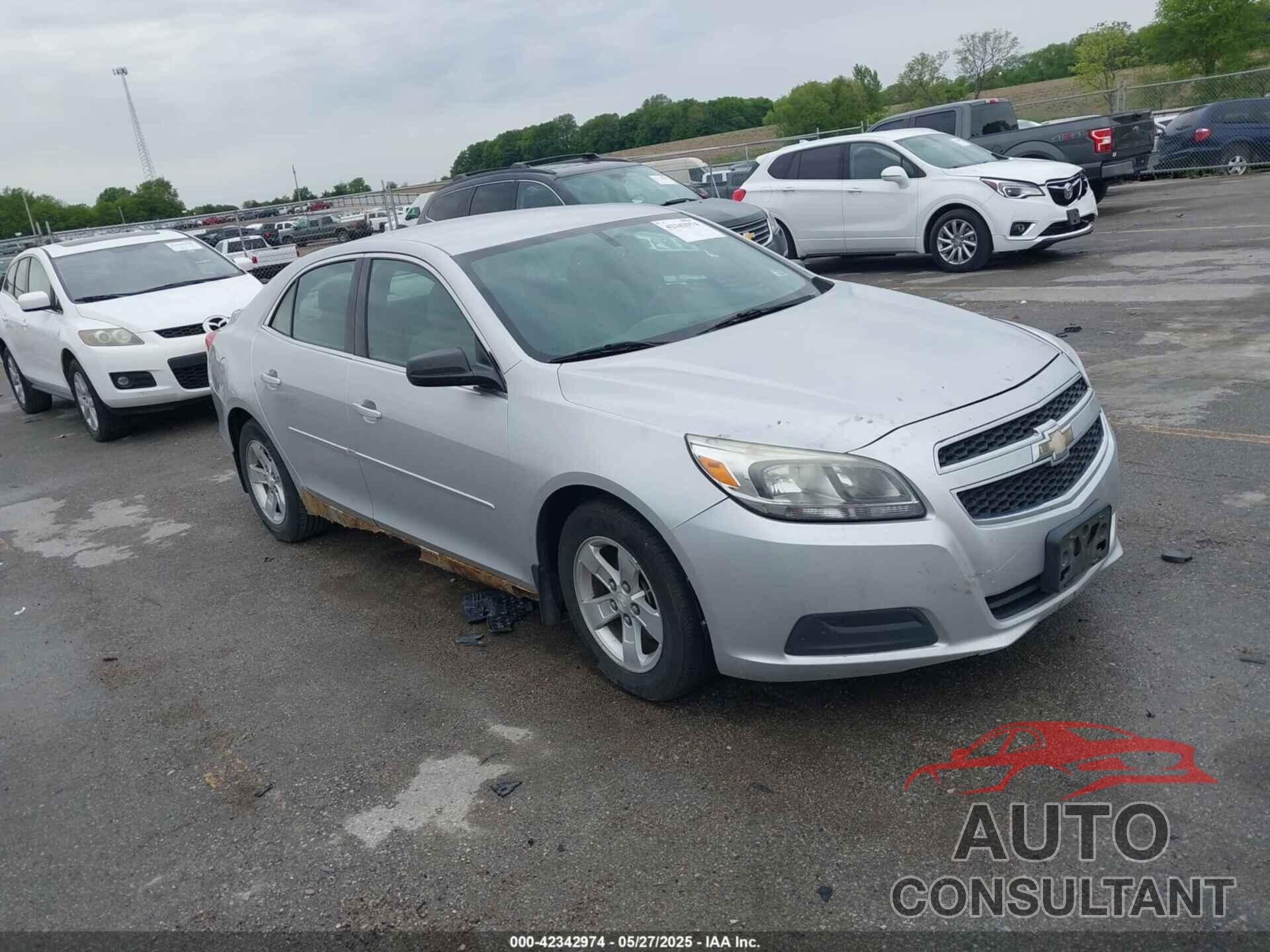 CHEVROLET MALIBU 2013 - 1G11B5SA3DF168938