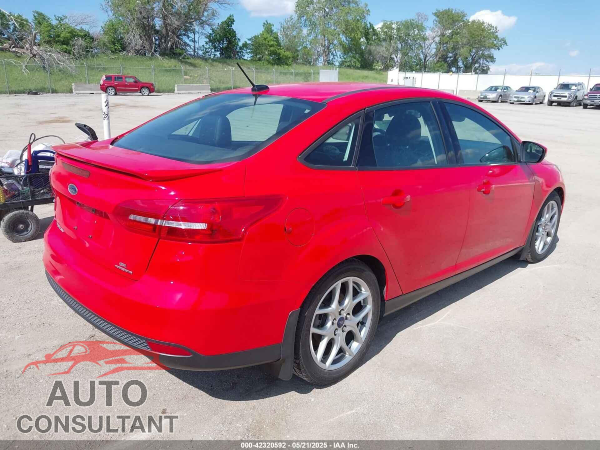 FORD FOCUS 2015 - 1FADP3F26FL308519