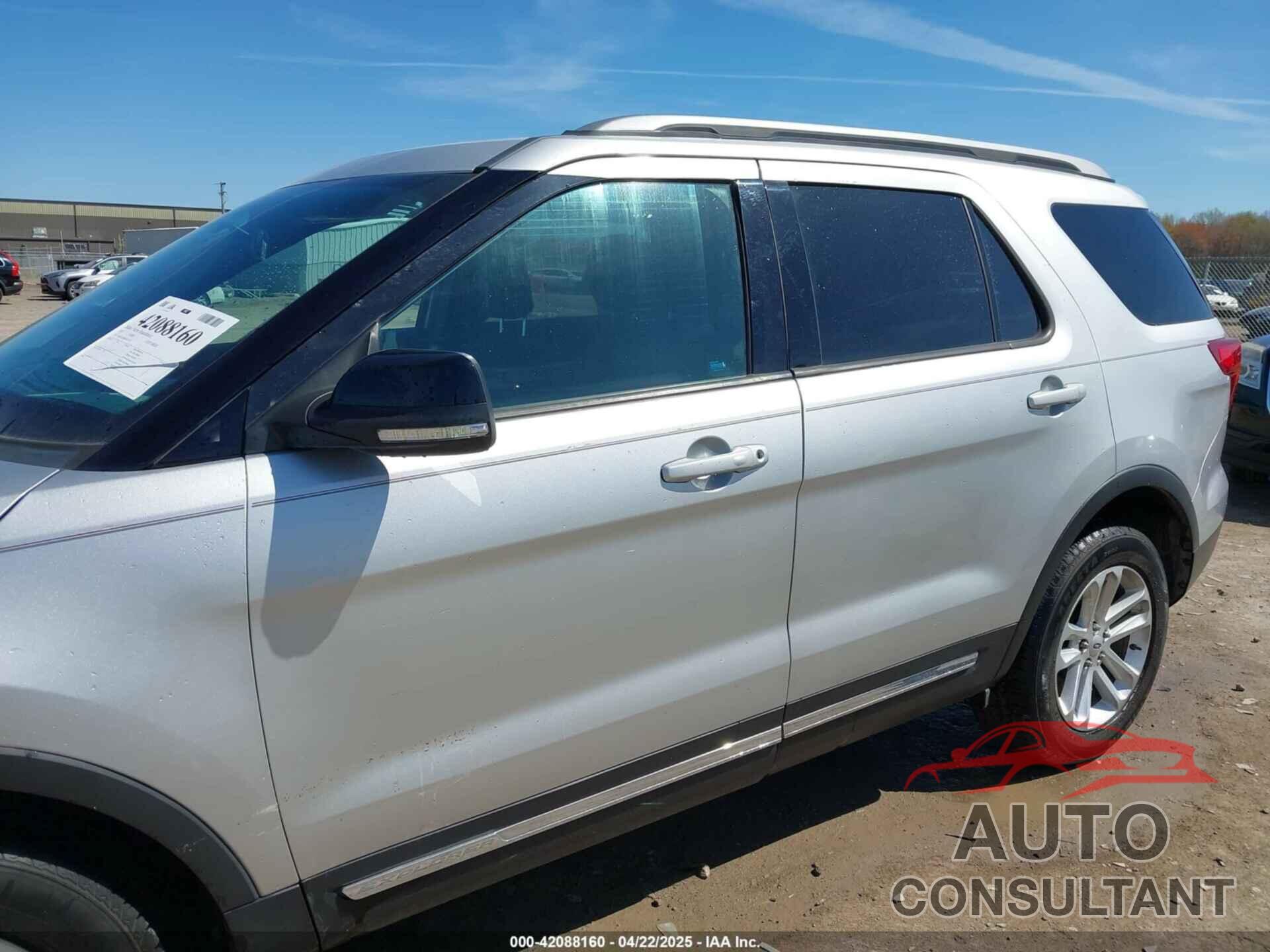 FORD EXPLORER 2017 - 1FM5K7D82HGC52758