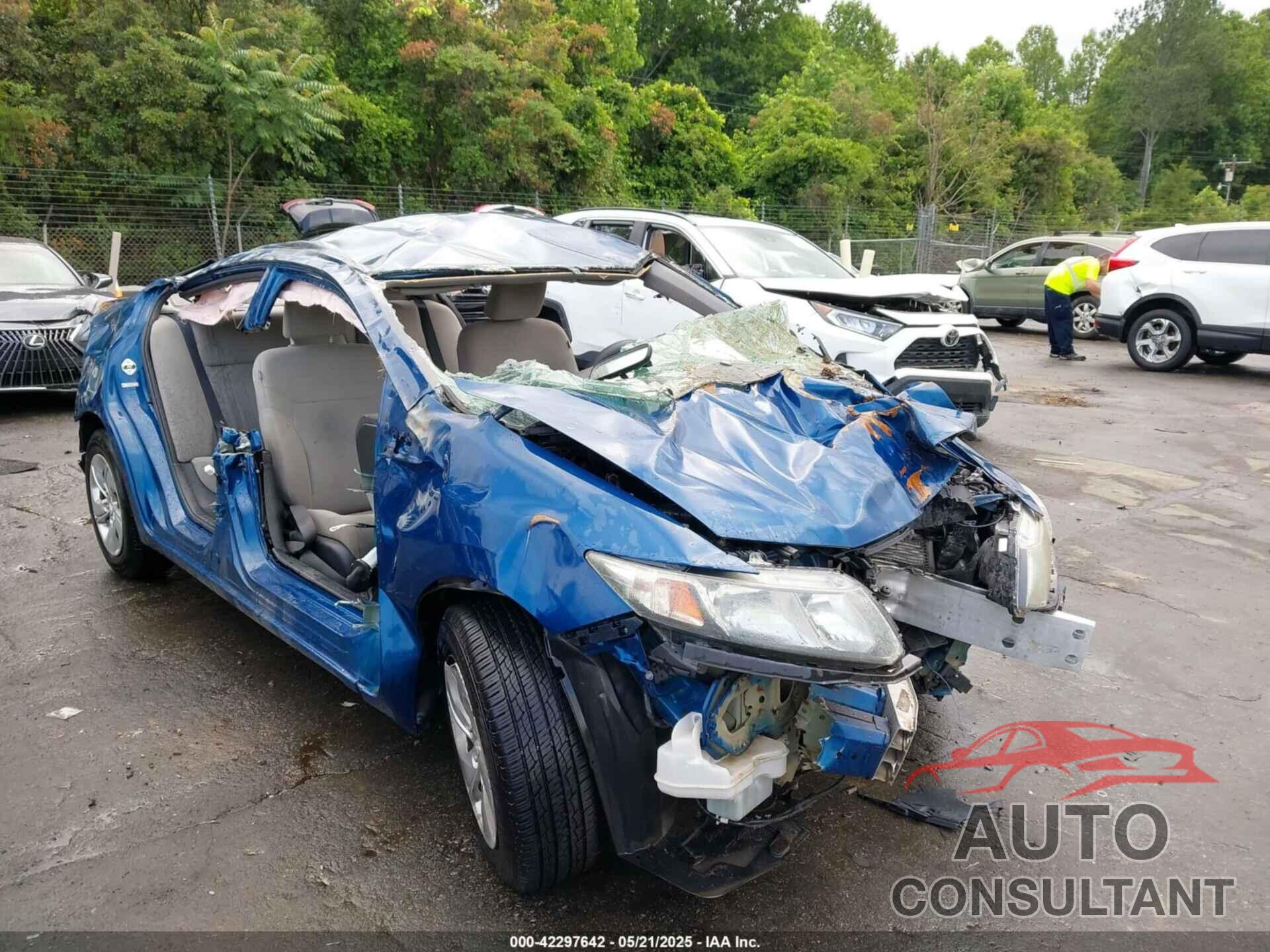 HONDA CIVIC 2013 - 2HGFB2F58DH542677