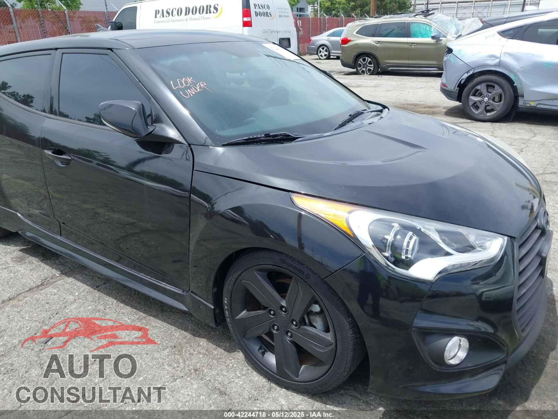 HYUNDAI VELOSTER 2015 - KMHTC6AE2FU224305
