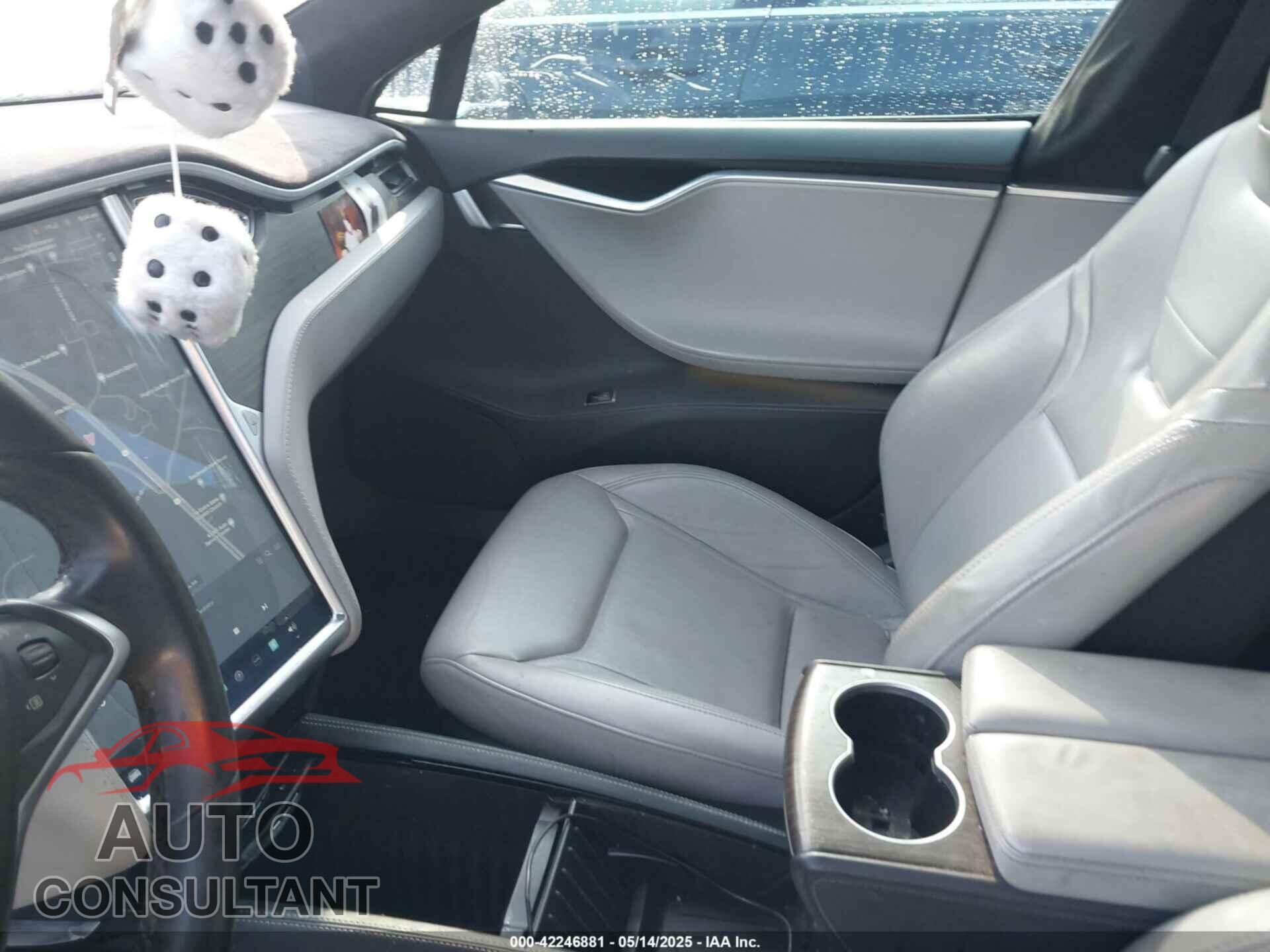 TESLA MODEL S 2015 - 5YJSA1S29FF100554
