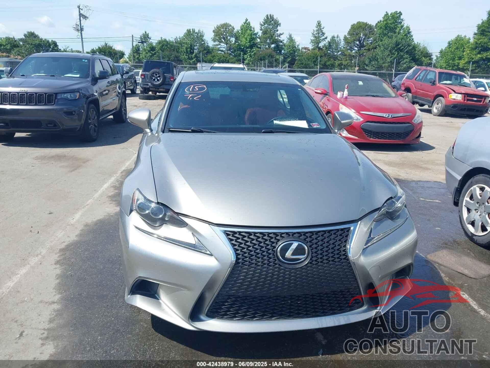 LEXUS IS 200T 2016 - JTHBA1D21G5009597