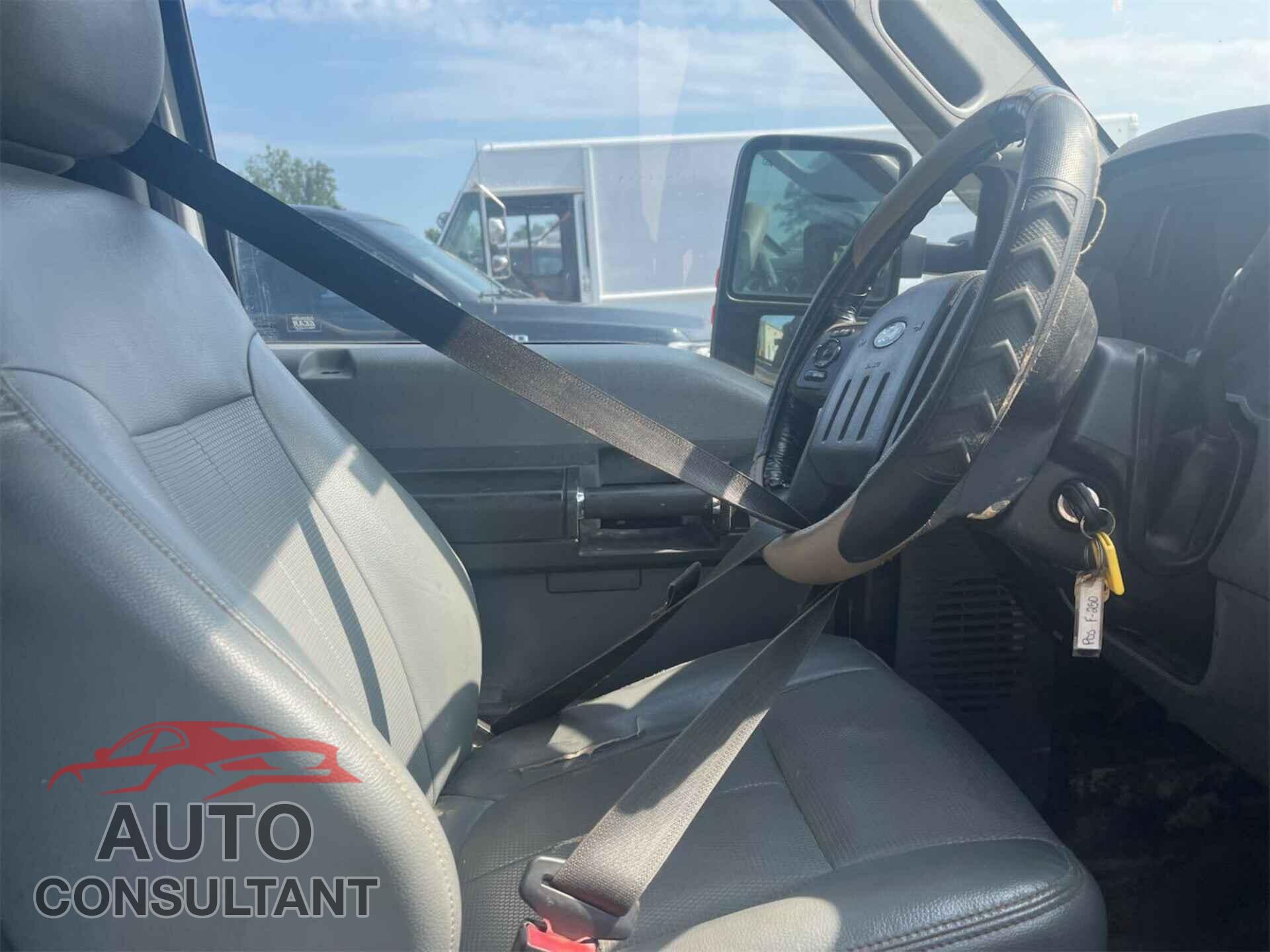 FORD F250 2013 - 1FT7W2B66DEB07329