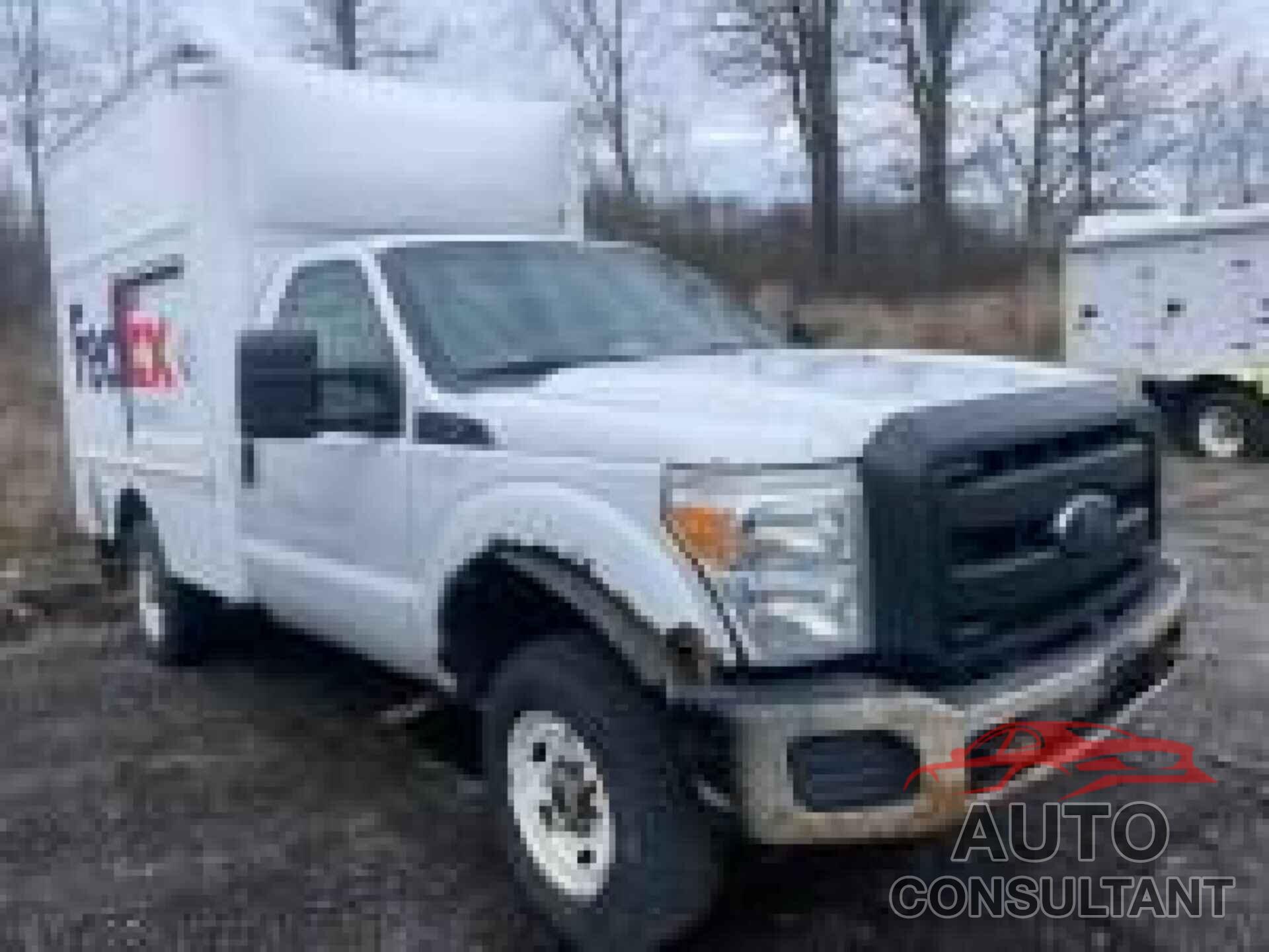 FORD F-250 2013 - 1FDBF2B63DEB59832