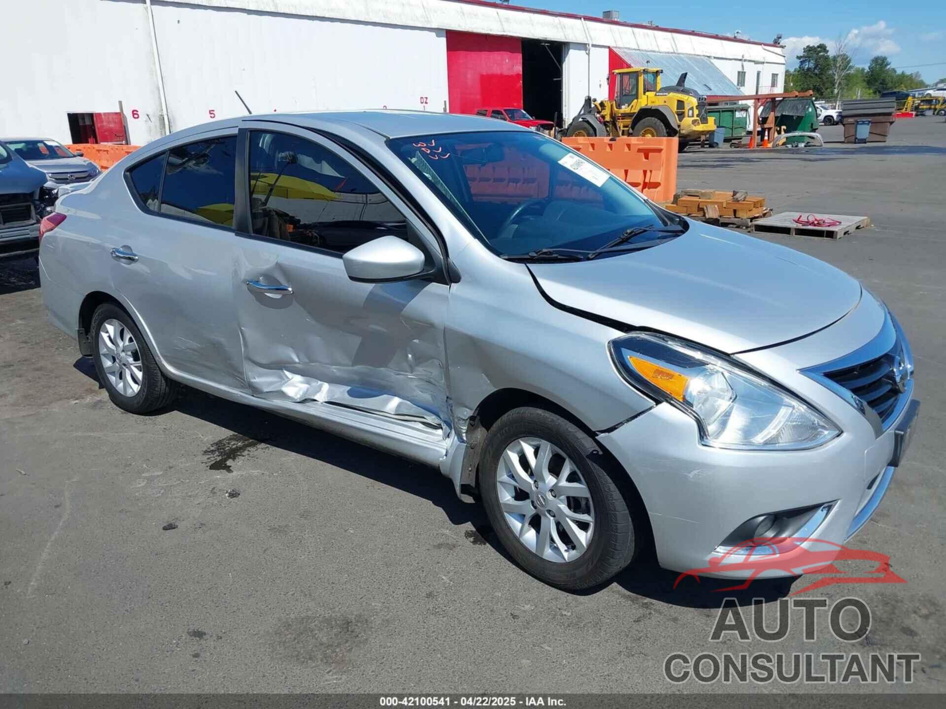 NISSAN VERSA 2018 - 3N1CN7AP9JL823598
