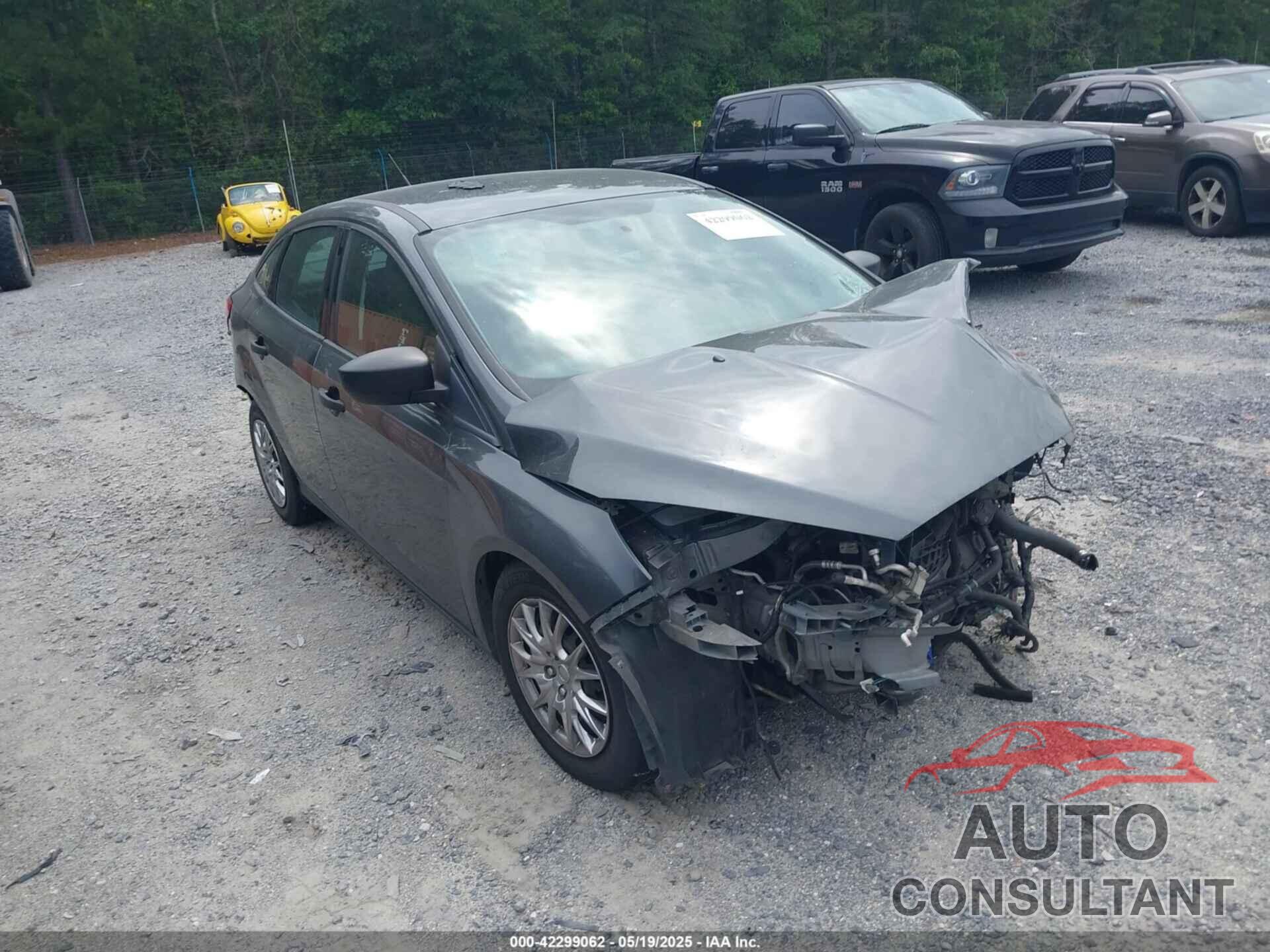 FORD FOCUS 2017 - 1FADP3E29HL262169