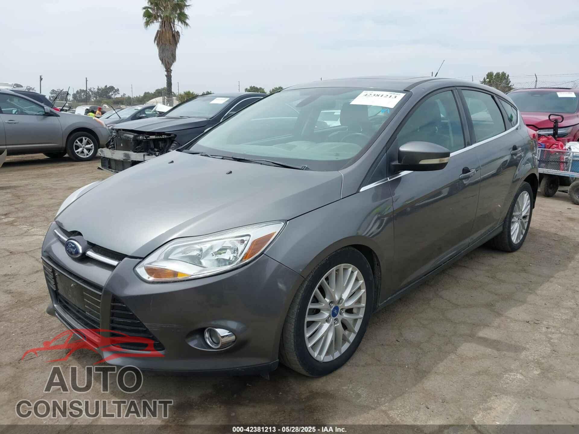 FORD FOCUS 2012 - 1FAHP3M25CL190818